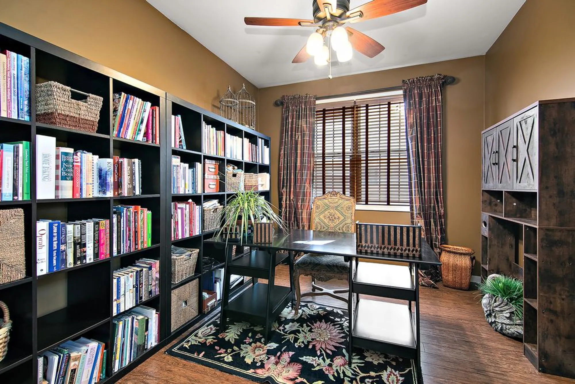 Property Slideshow image 28 of 31 | 17053 mendota dr, Lockport, IL, 60441