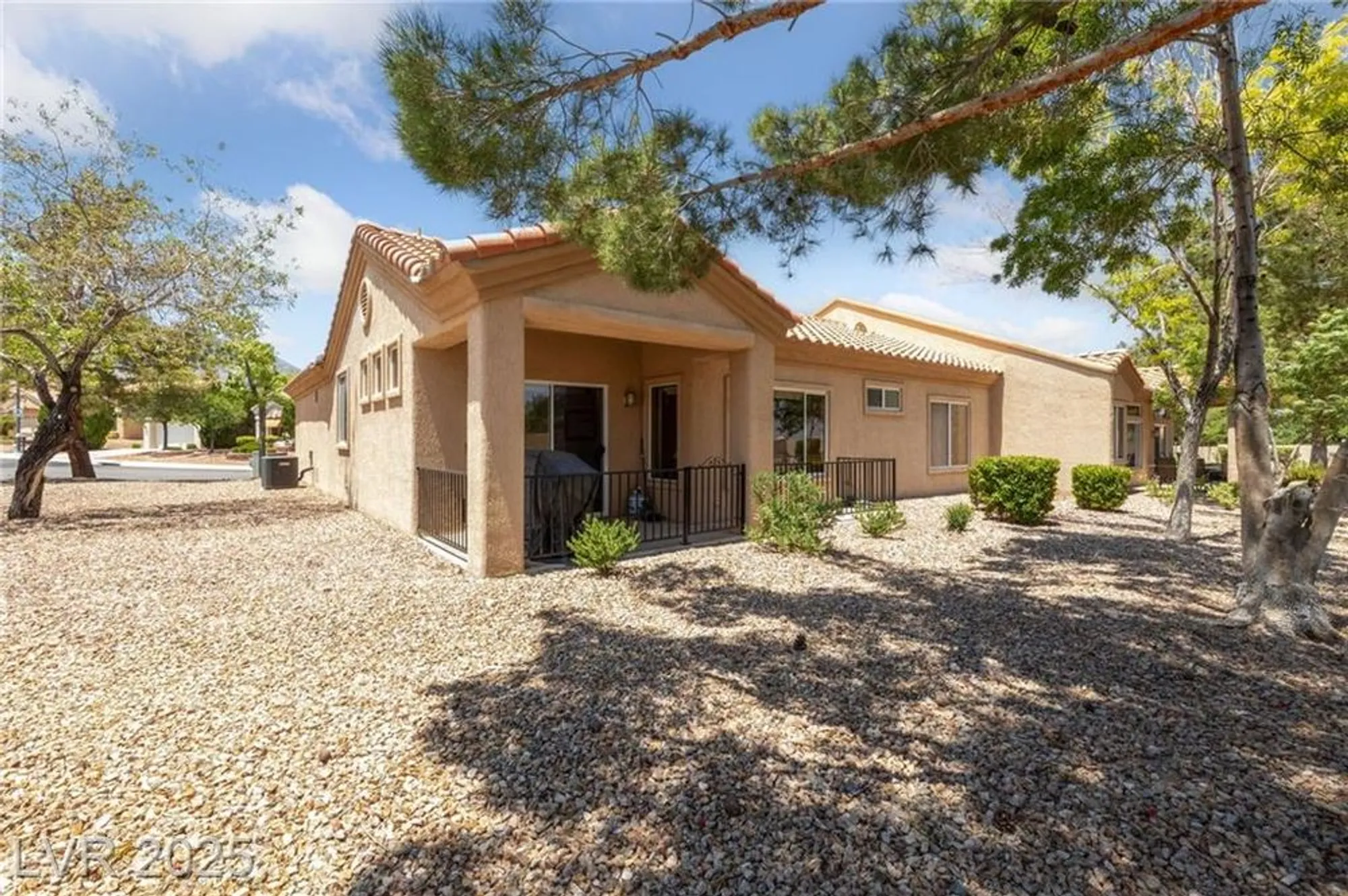 Property Slideshow image 25 of 71 | 1900 bellview st, Las Vegas, NV, 89134