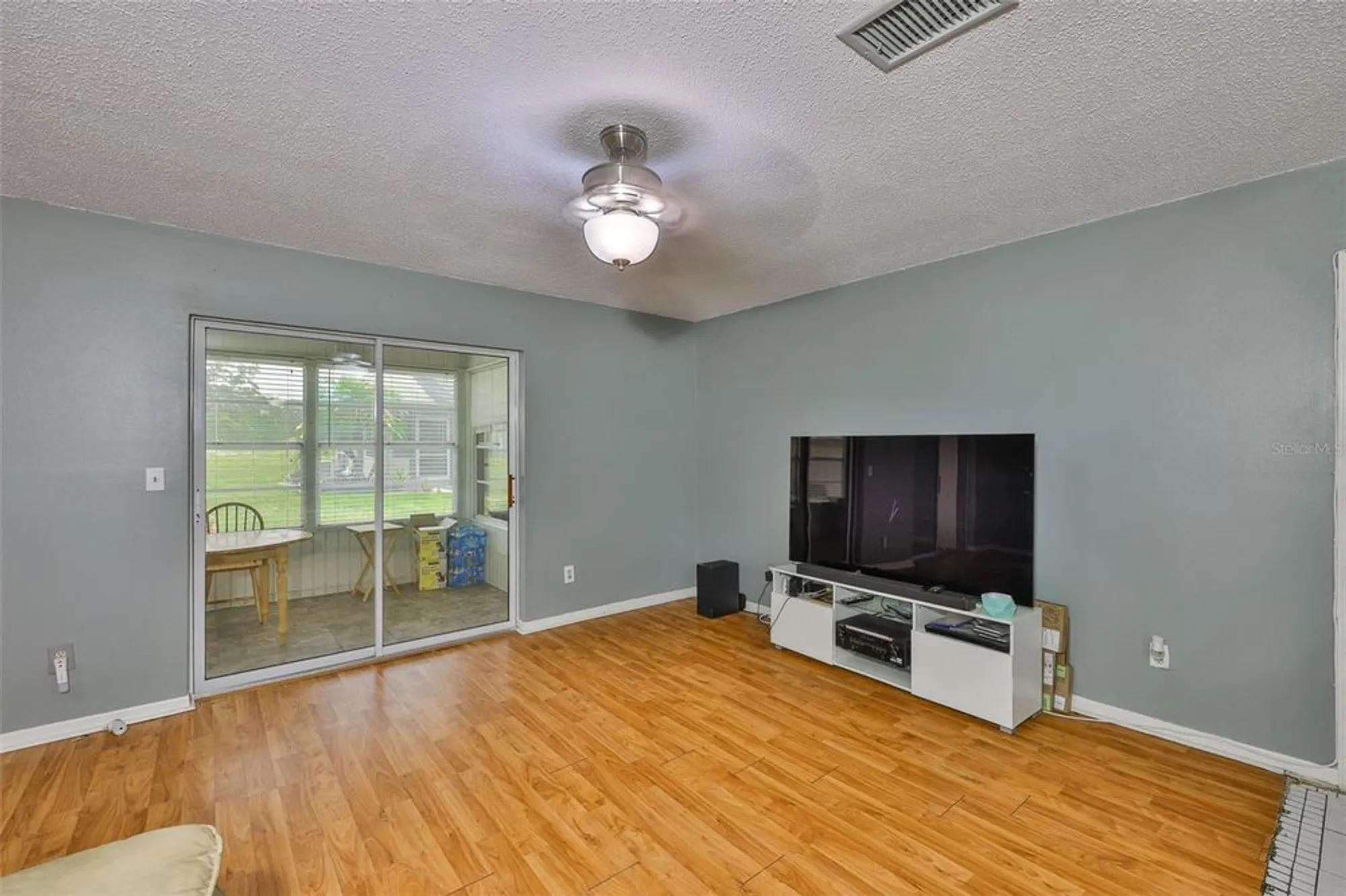 Property Slideshow image 7 of 55 | 1905 canterbury ln unit 17, Sun City Center, FL, 33573