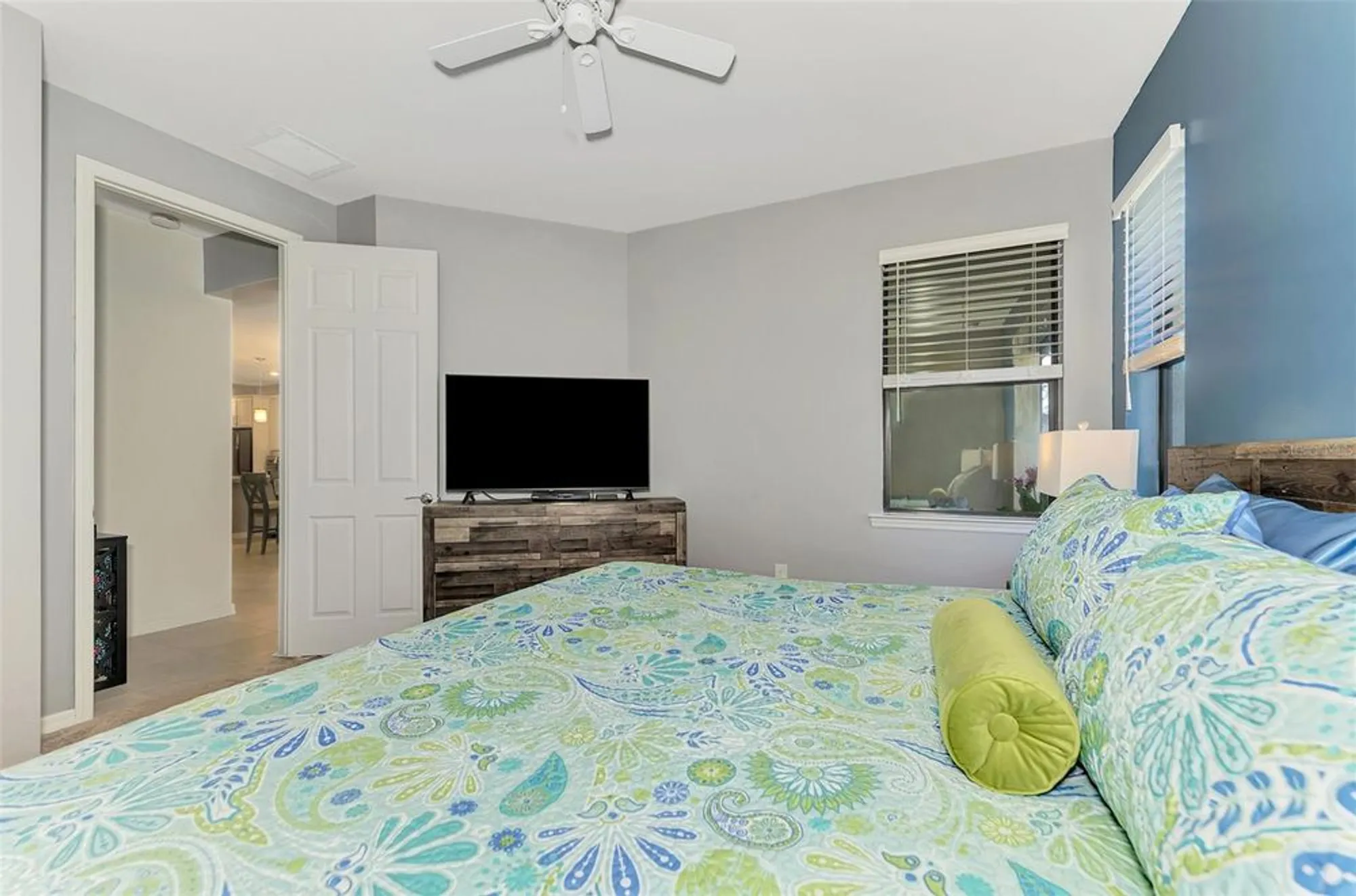 Property Slideshow image 30 of 56 | 18819 lanuvio st, Venice, FL, 34293