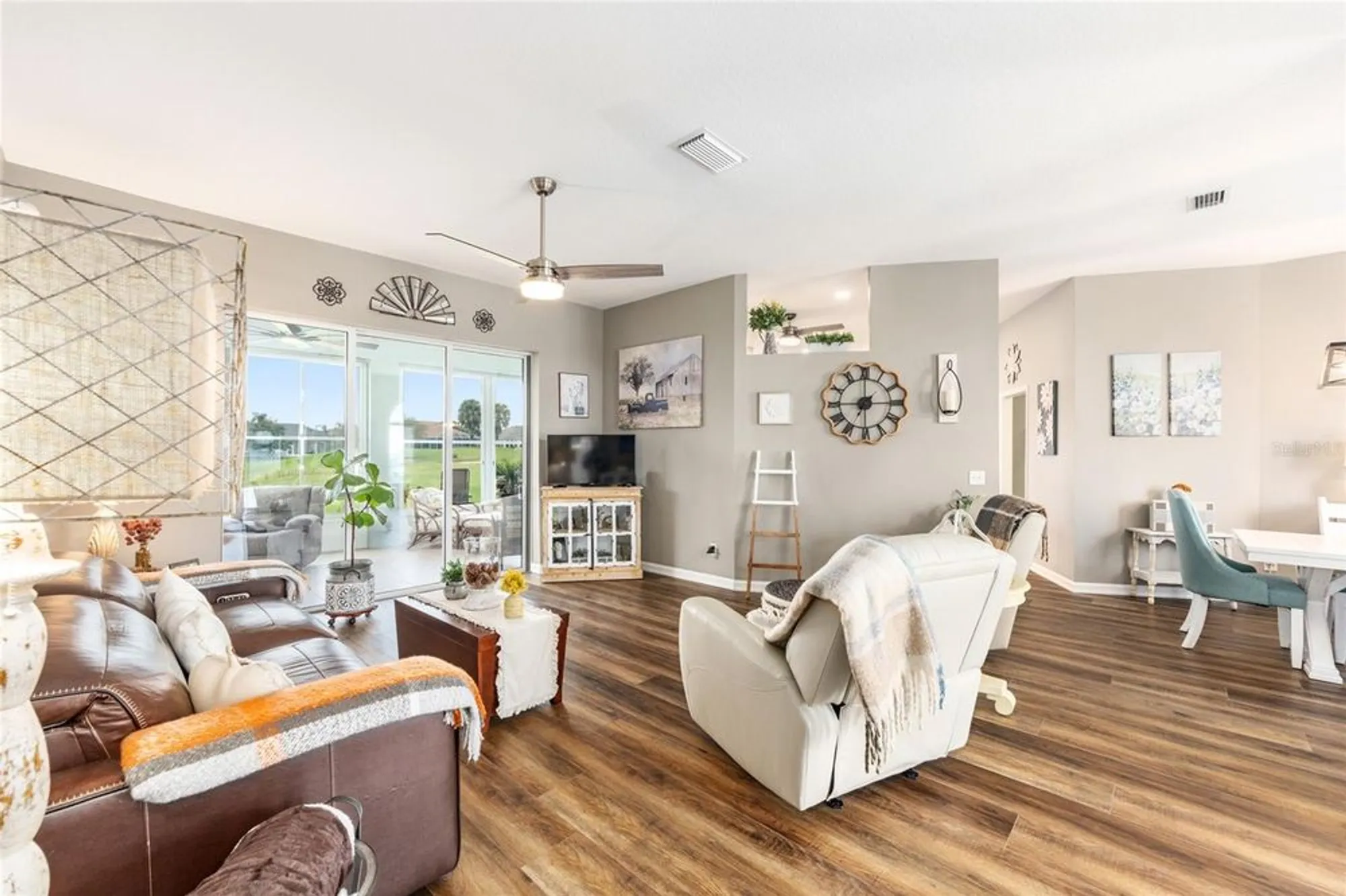 Property Slideshow image 19 of 67 | 5719 nw 25th loop, Ocala, FL, 34482