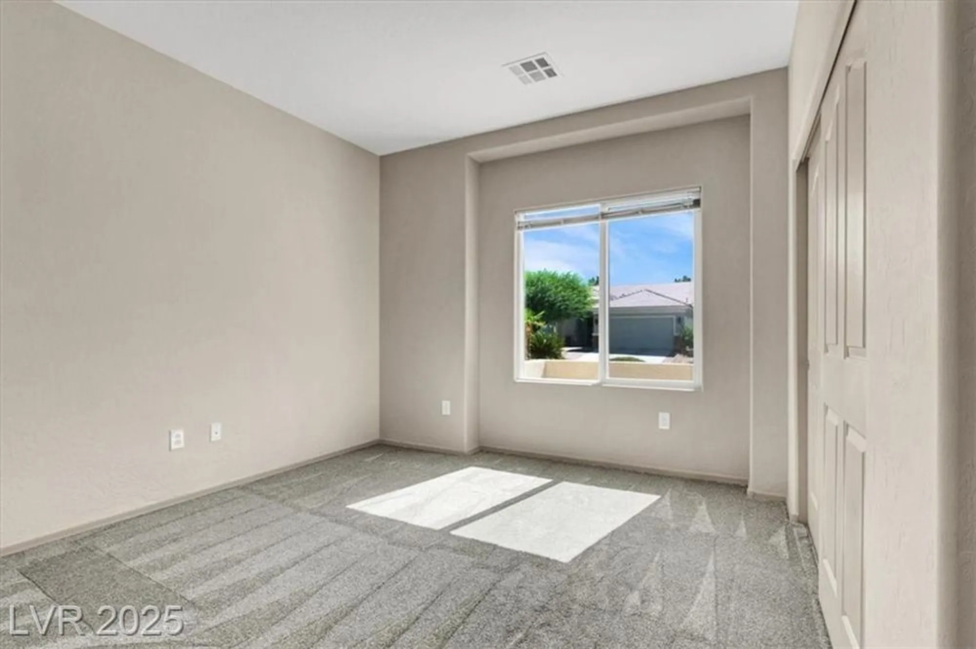 Property Slideshow image 16 of 52 | 7839 lyrebird dr, North Las Vegas, NV, 89084