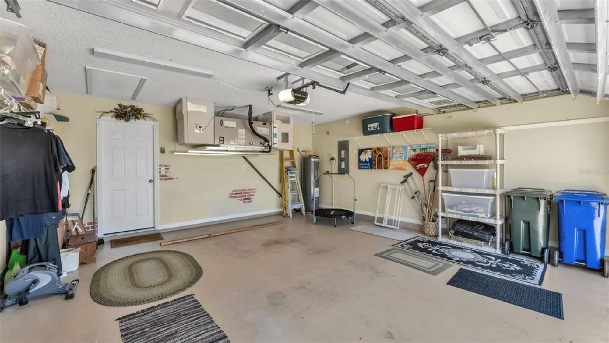 Property Slideshow image 30 of 49 | 6189 magpie dr, Lakeland, FL, 33809