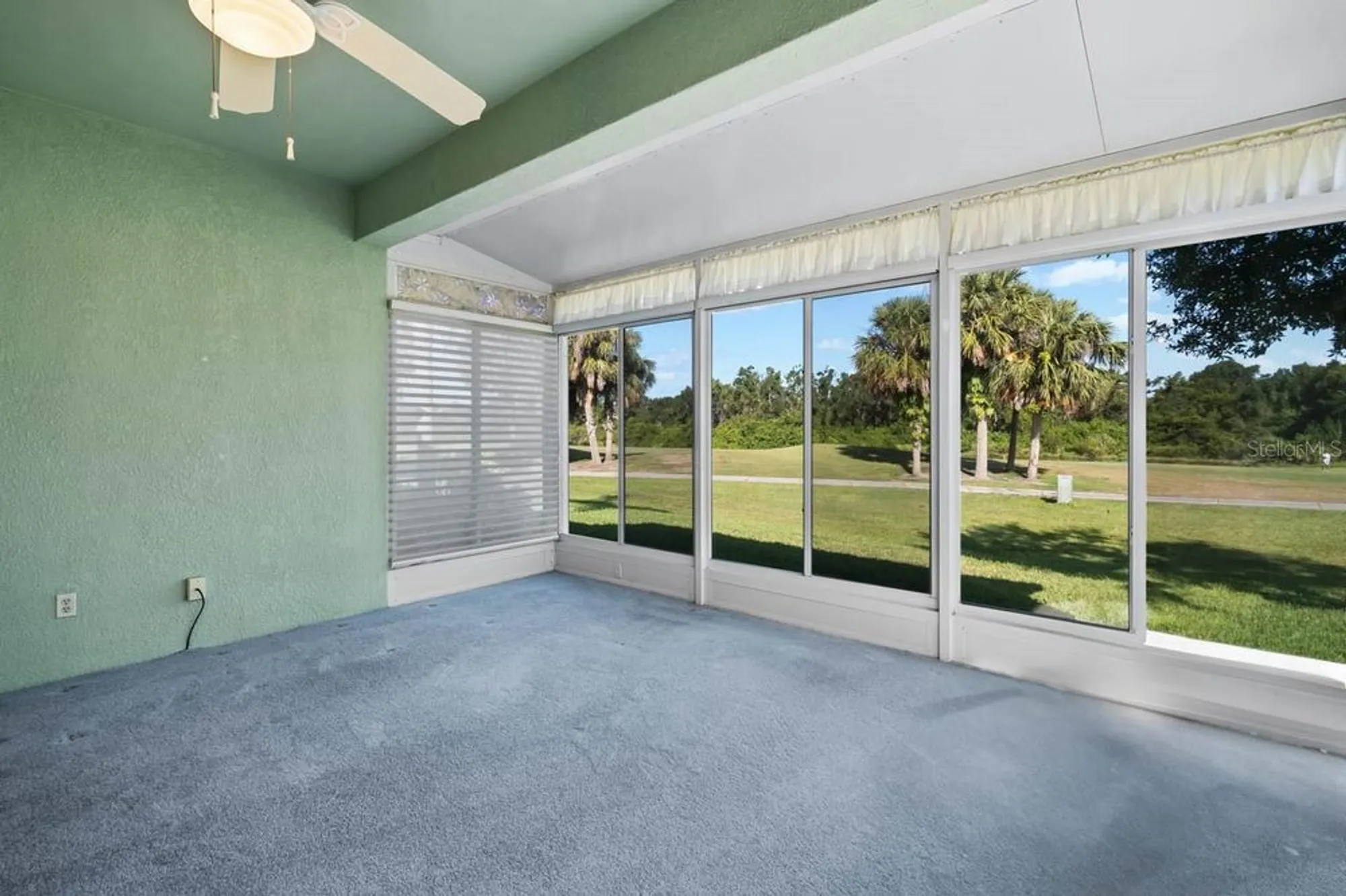 Property Slideshow image 23 of 63 | 1226 lyndhurst greens dr, Sun City Center, FL, 33573