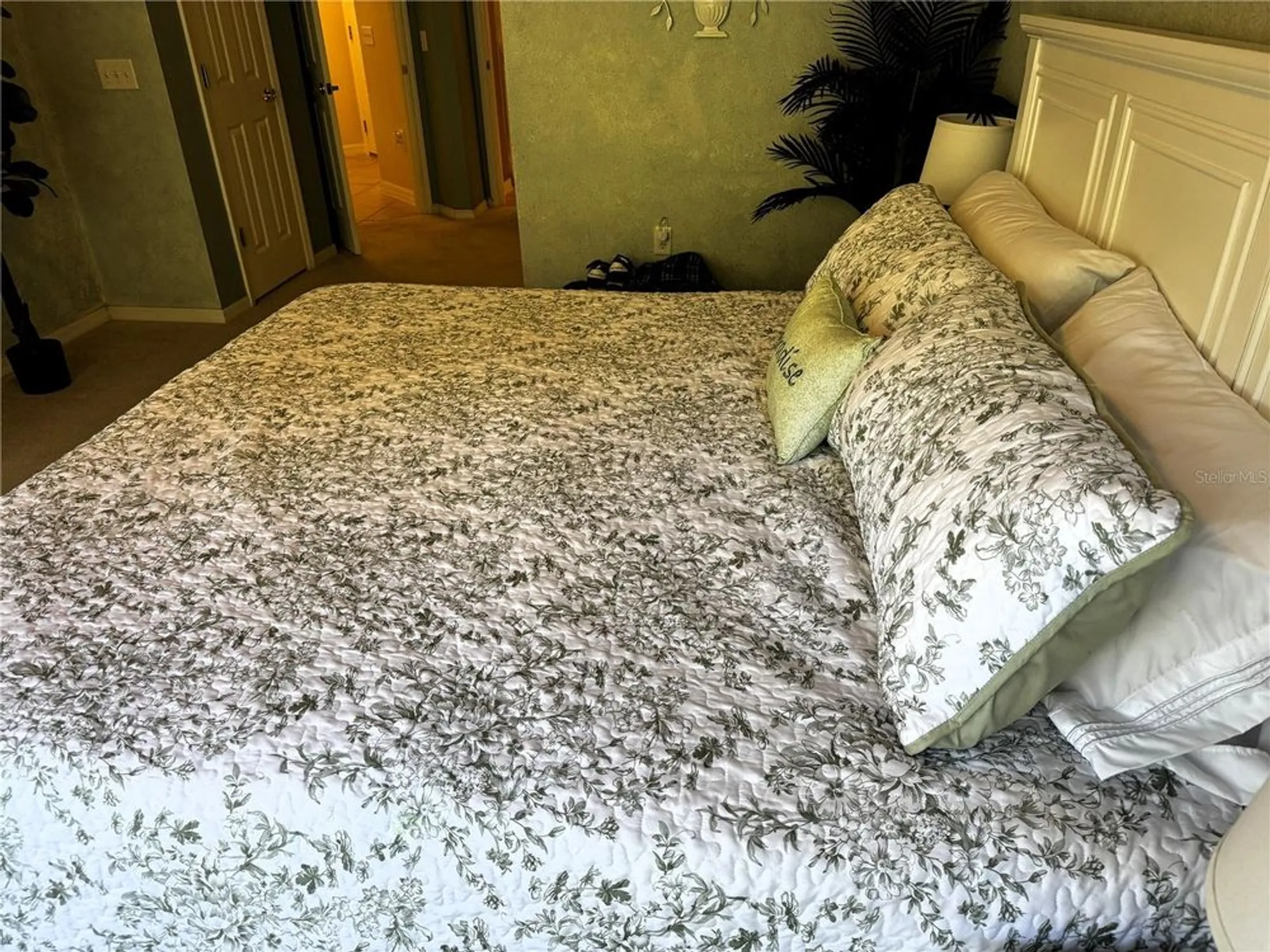 Property Slideshow image 38 of 68 | 100 vizcaya ct, Poinciana, FL, 34759