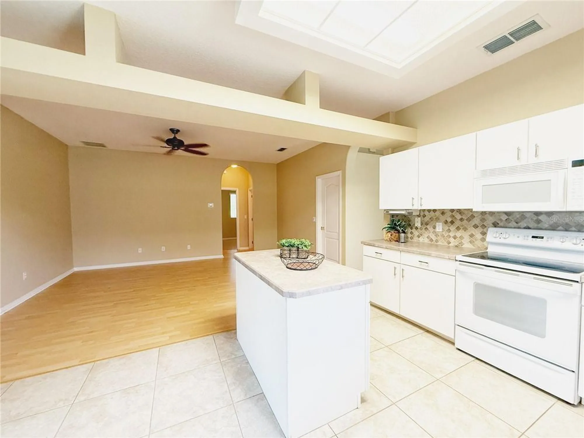 Property Slideshow image 12 of 53 | 3416 capland ave, Clermont, FL, 34711