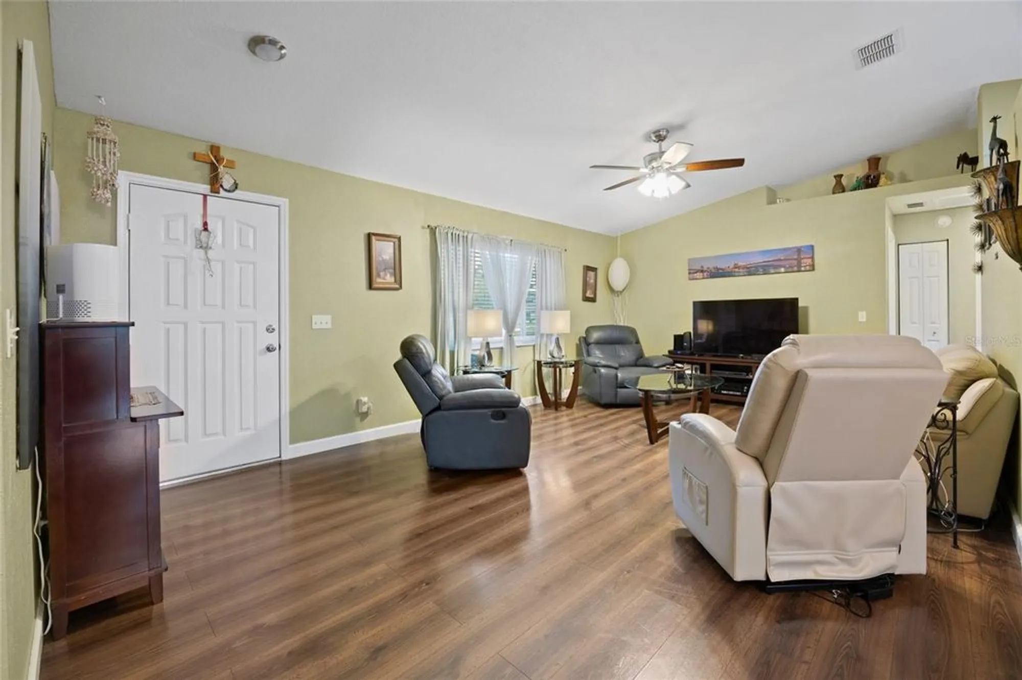 Property Slideshow image 8 of 33 | 10459 sw 62nd ct, Ocala, FL, 34476