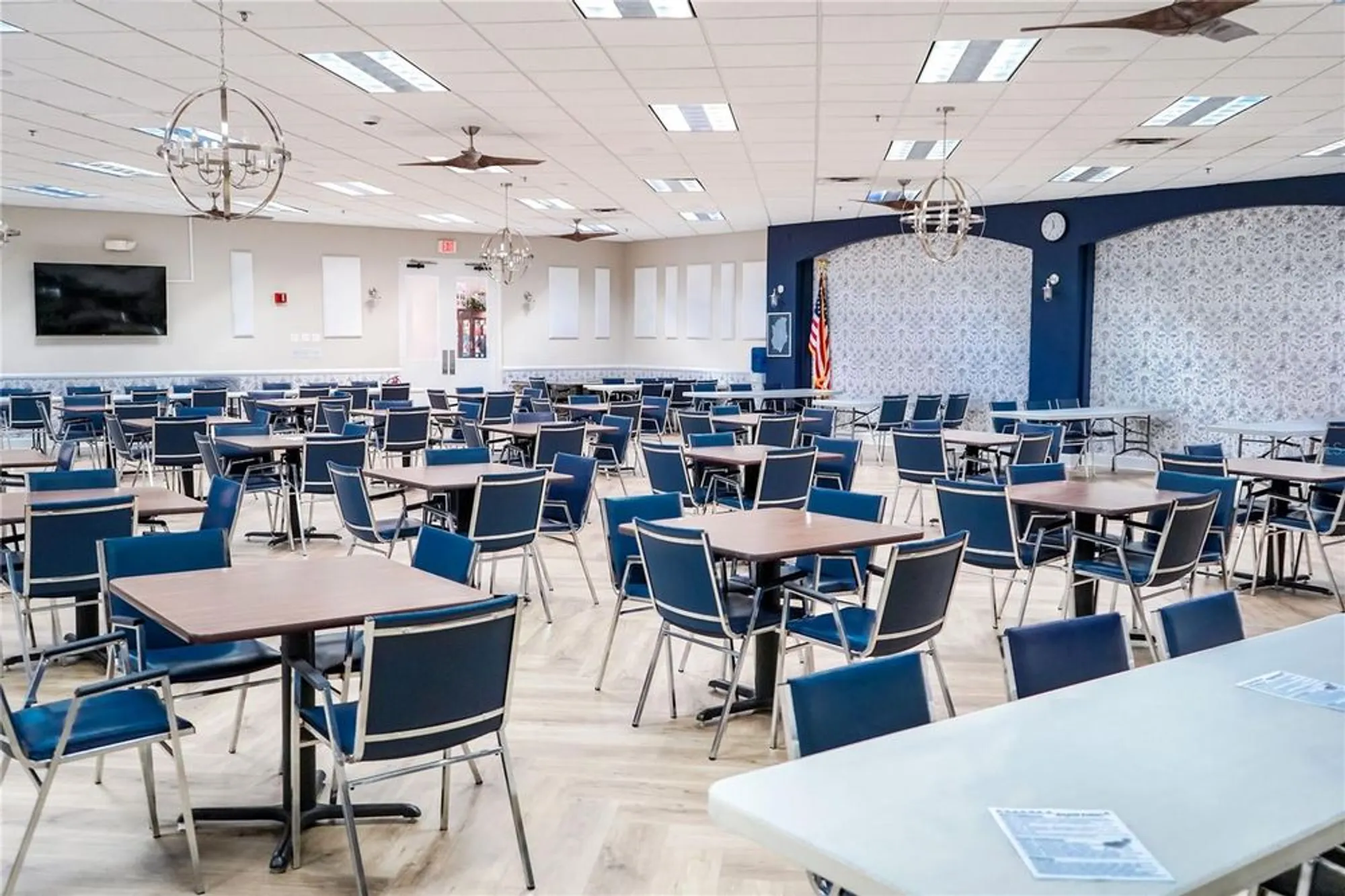 Property Slideshow image 57 of 67 | 505 foxglove cir b, Sun City Center, FL, 33573