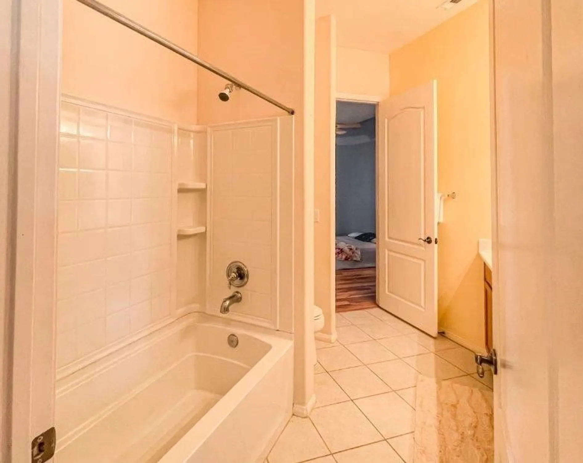 Property Slideshow image 8 of 30 | 14303 terrazzo dr, Bakersfield, CA, 93306