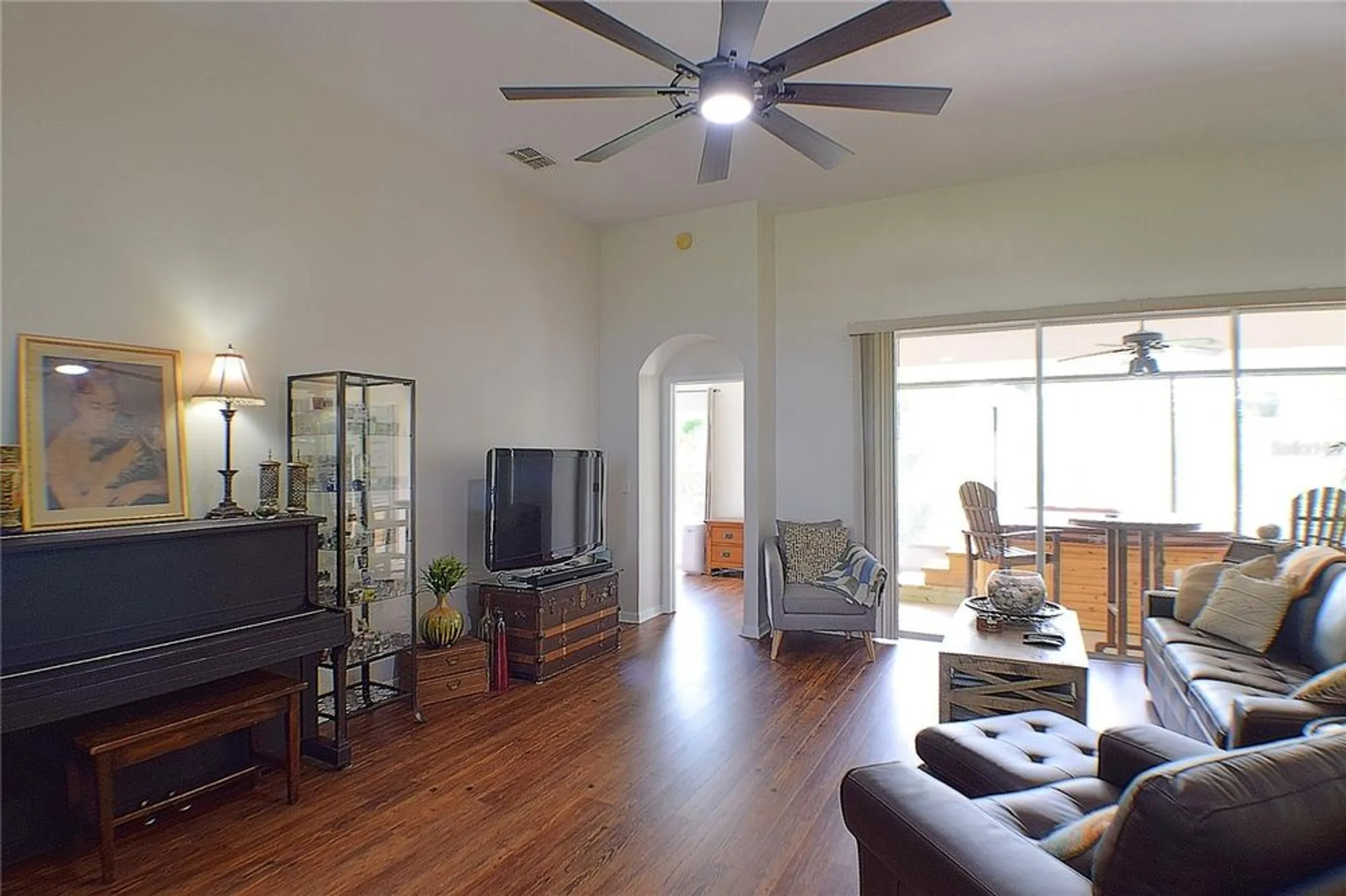 Property Slideshow image 13 of 52 | 10118 cleghorn dr, San Antonio, FL, 33576