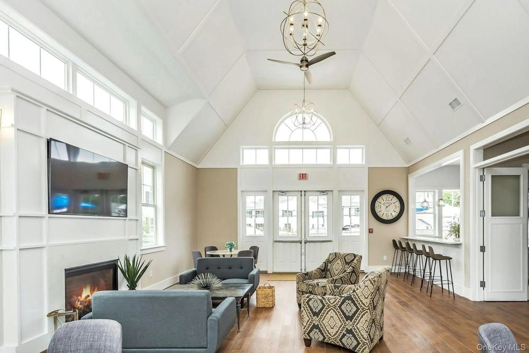 Property Slideshow image 18 of 19 | 512 breton way, Glen Cove, NY, 11542