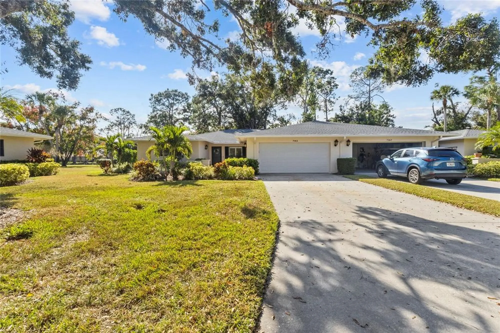 Property Slideshow image 38 of 38 | 7143 fairway bend ln, Sarasota, FL, 34243