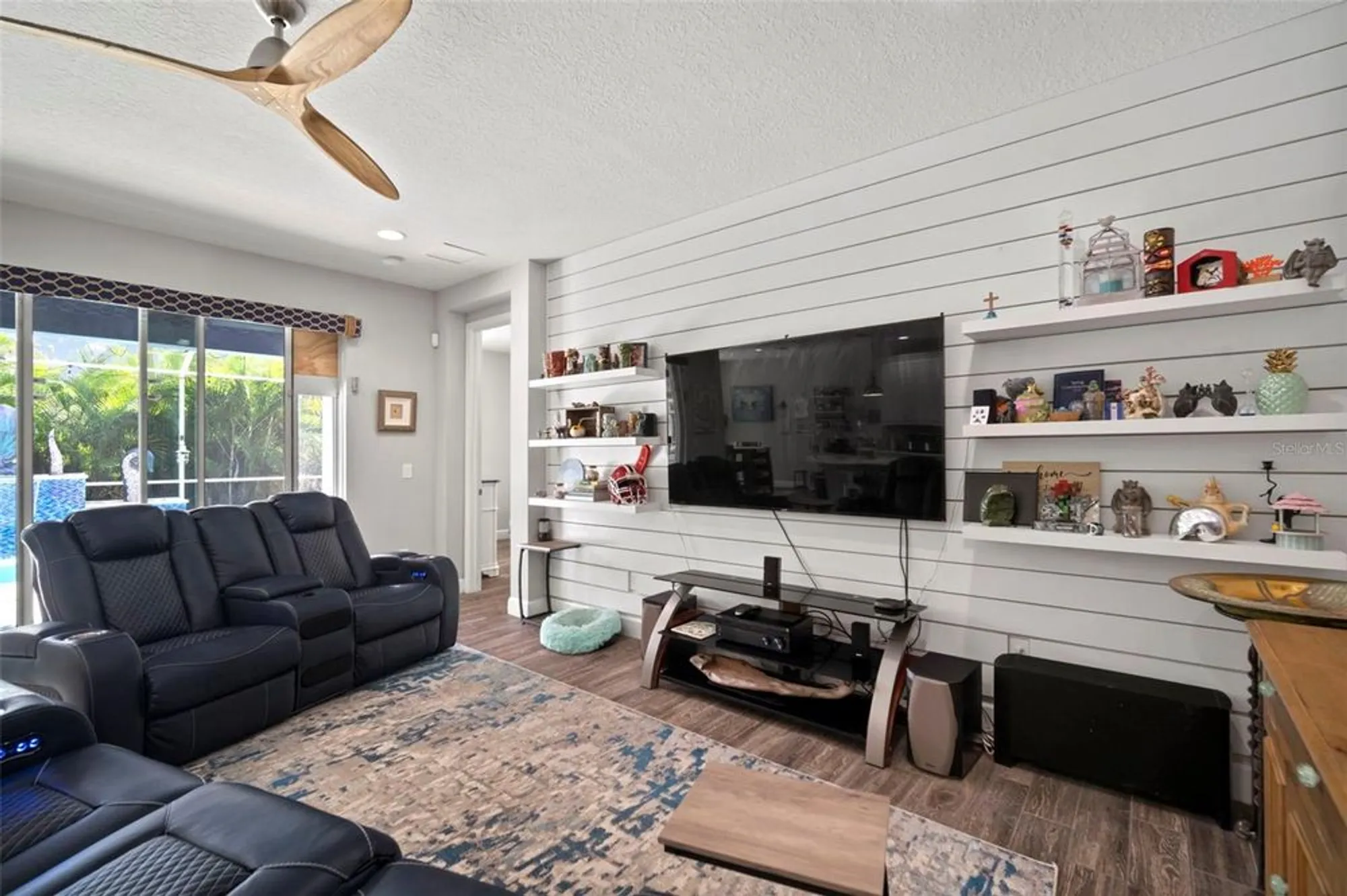 Property Slideshow image 27 of 94 | 5125 admiral pointe dr, Apollo Beach, FL, 33572