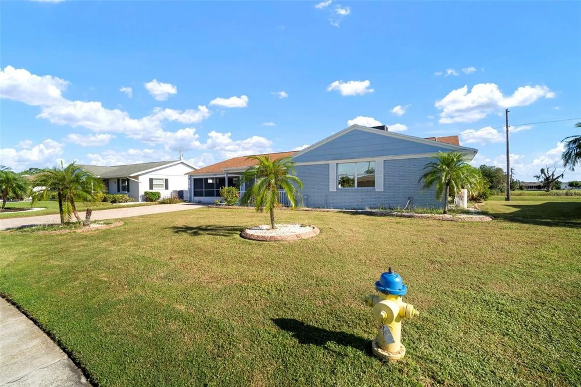 Property Slideshow image 44 of 49 | 609 fox hills dr, Sun City Center, FL, 33573