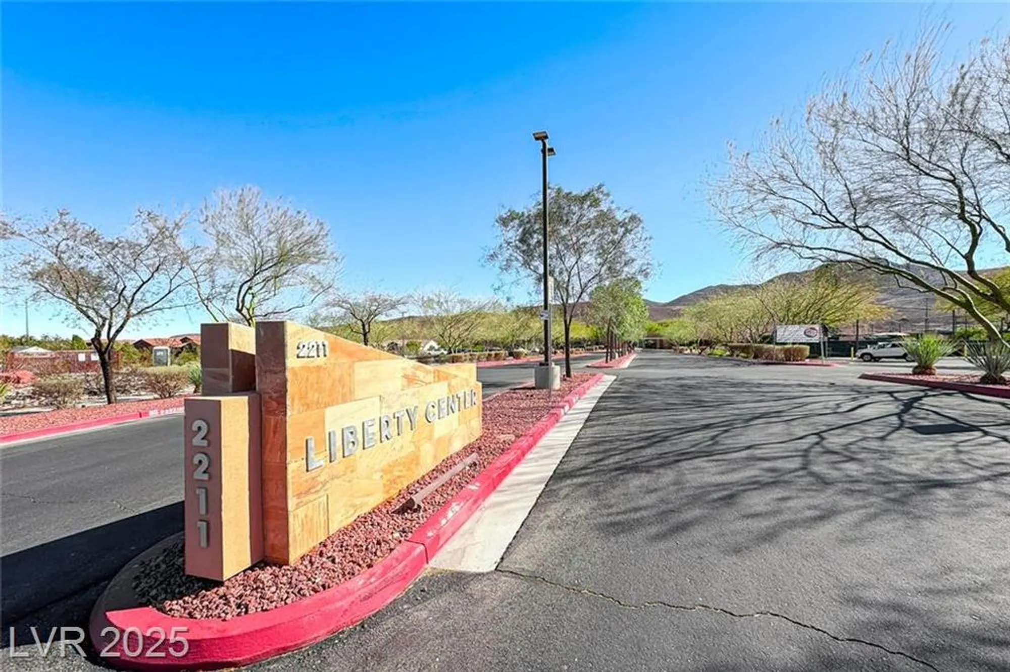 Property Slideshow image 49 of 67 | 2142 sandstone cliffs dr, Henderson, NV, 89044