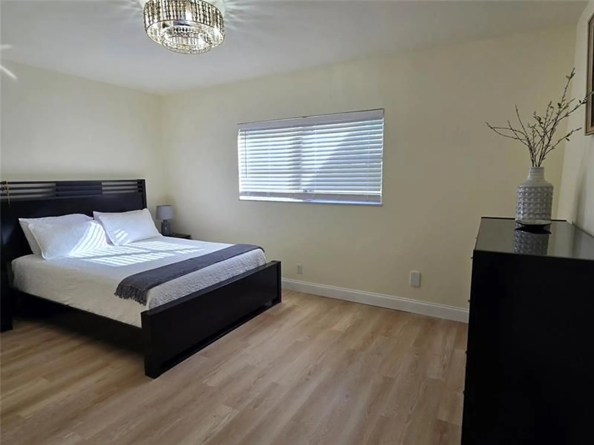 Property Slideshow image 12 of 18 | 7610 nw 1st st 203, Margate, FL, 33063