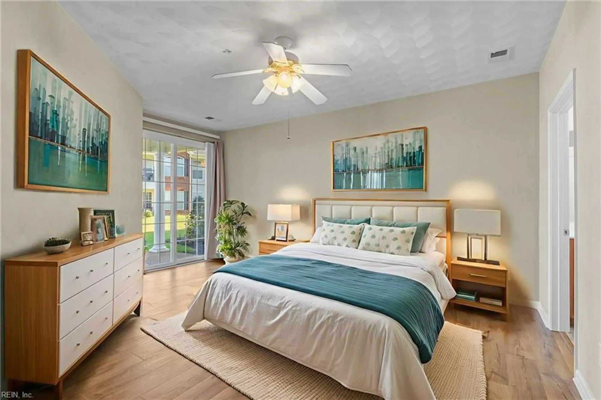 Property Slideshow image 8 of 48 | 2825 loveliness ct, Virginia Beach, VA, 23456