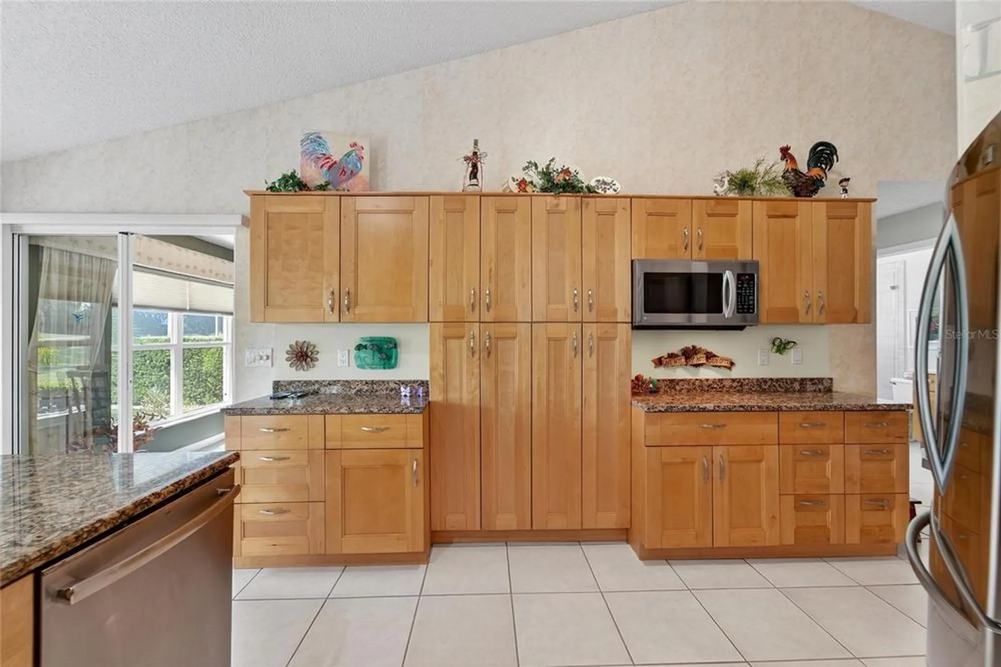 Property Slideshow image 23 of 73 | 326 caloosa palms ct, Sun City Center, FL, 33573
