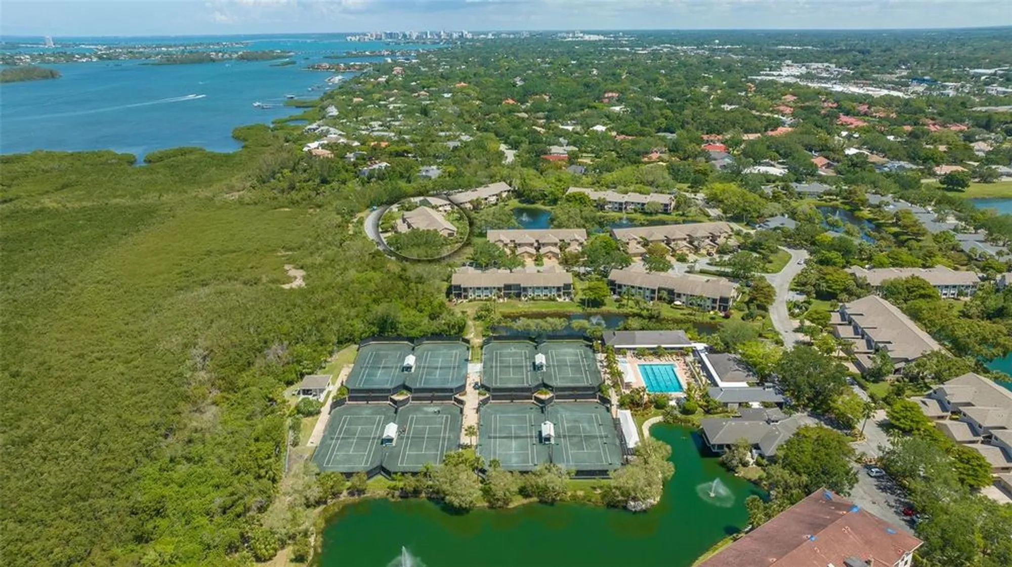 Property Slideshow image 33 of 39 | 5223 heron way # 104, Sarasota, FL, 34231