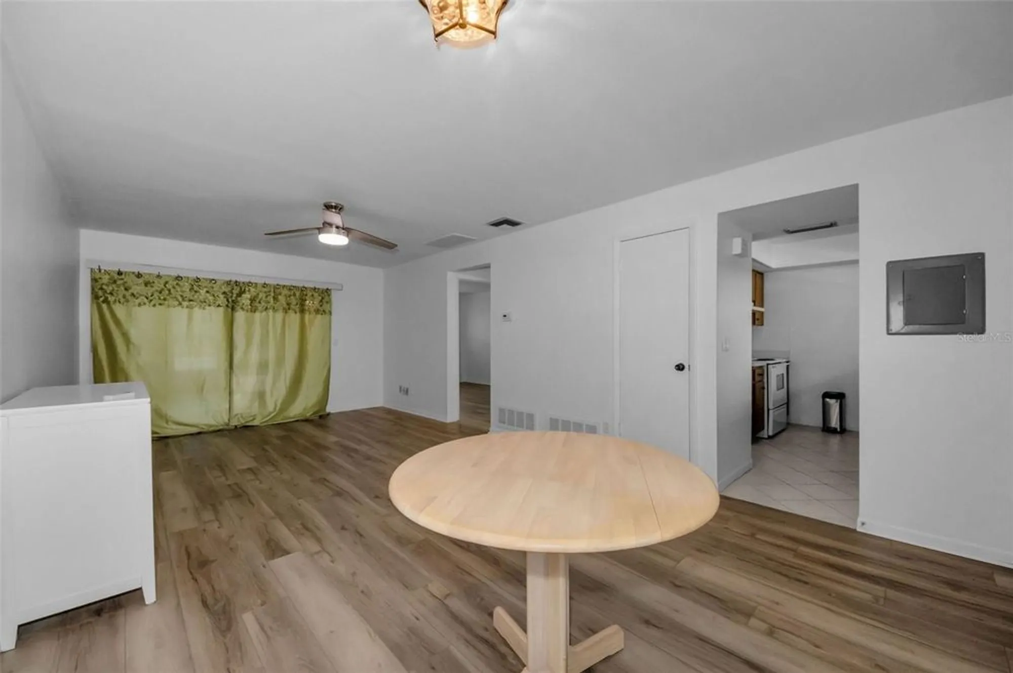 Property Slideshow image 17 of 57 | 1701 pinehurst rd 4f, Dunedin, FL, 34698