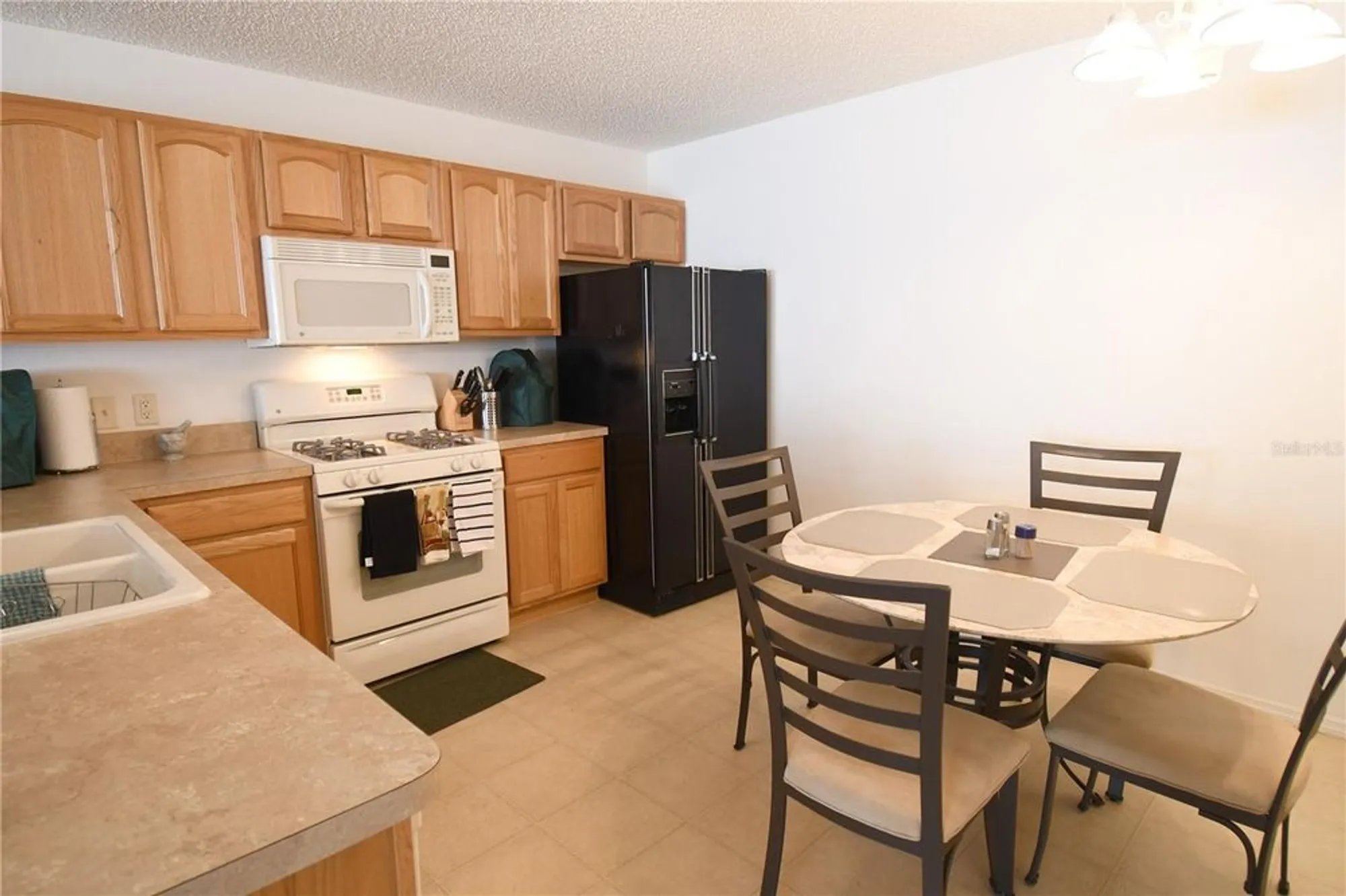 Property Slideshow image 9 of 19 | 2369 travis pl, The Villages, FL, 32162