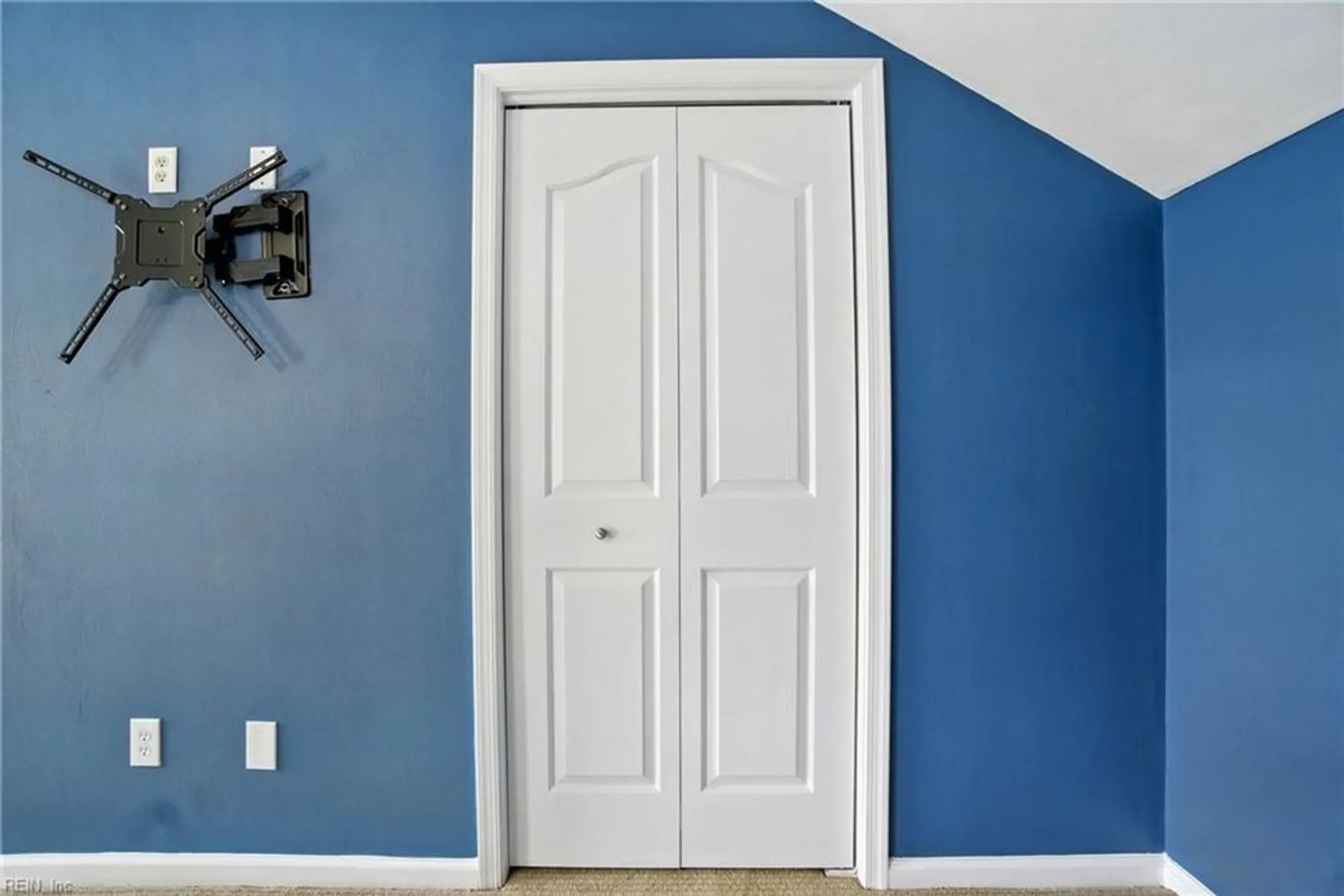 Property Slideshow image 35 of 46 | 809 mason ct, Chesapeake, VA, 23320