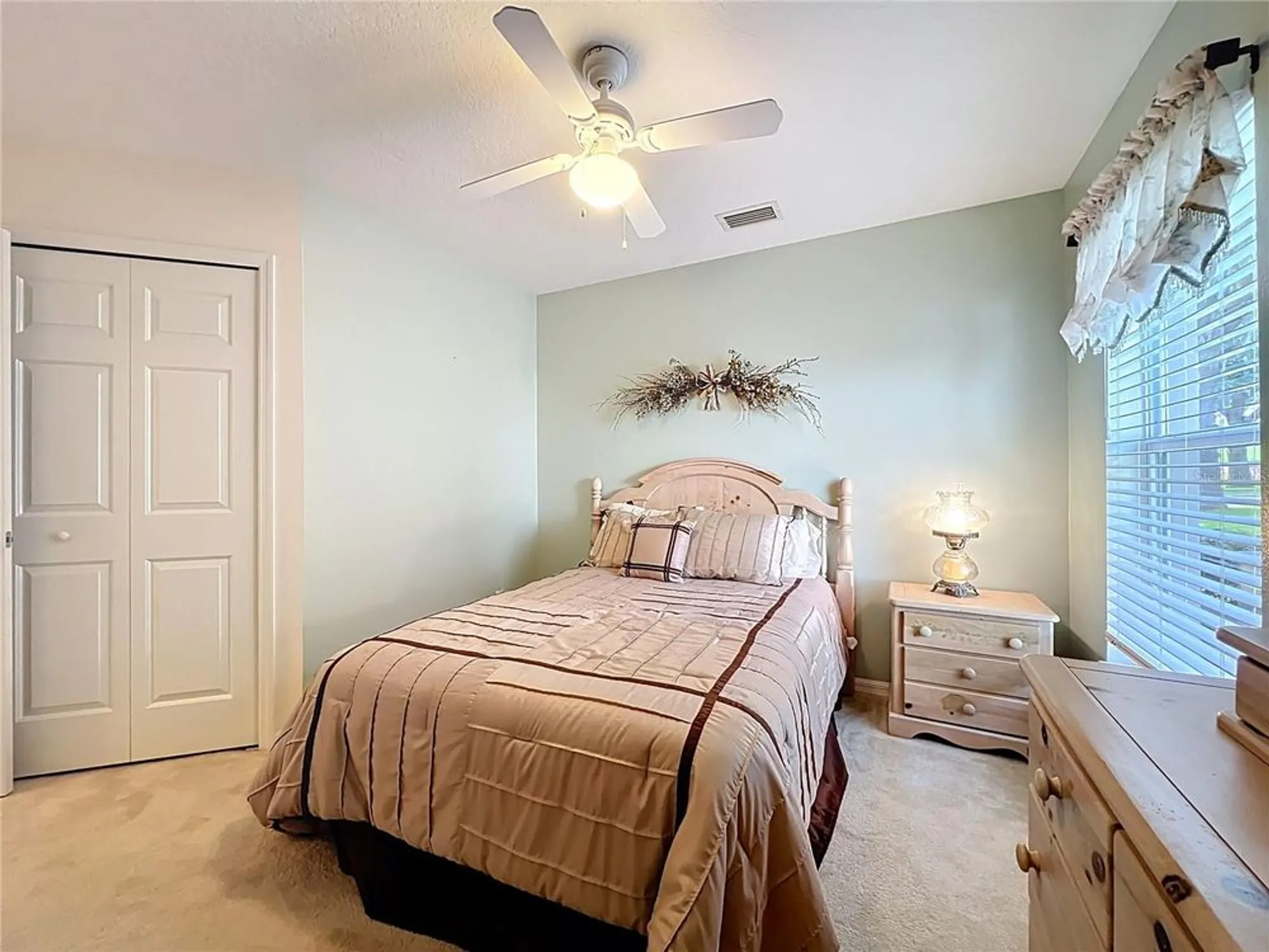 Property Slideshow image 29 of 59 | 5643 bounty cir, Tavares, FL, 32778