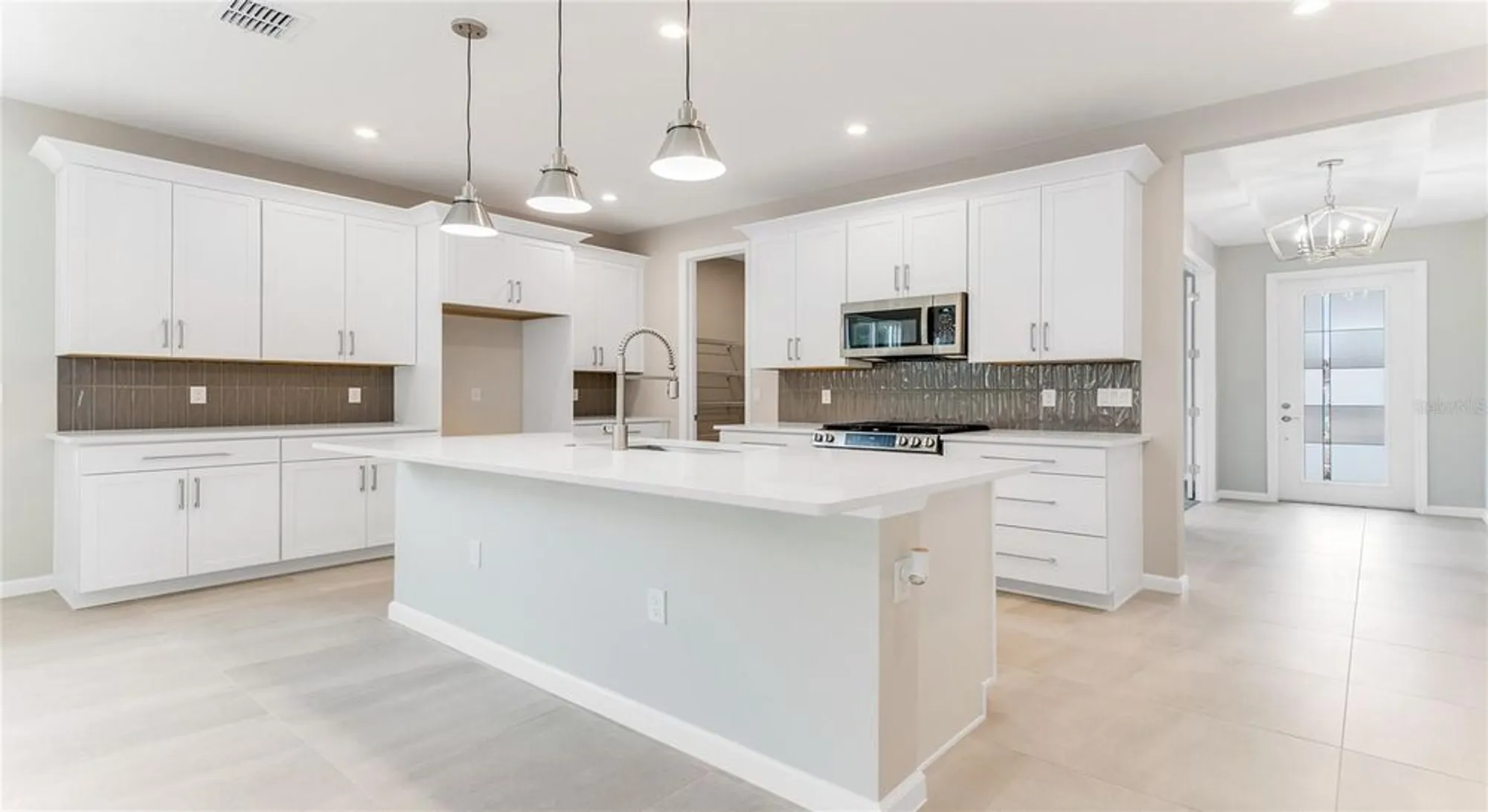 Property Slideshow image 13 of 34 | 1213 cresswind blvd, Deland, FL, 32724