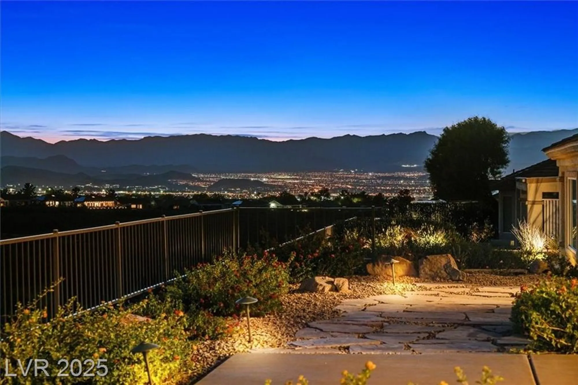 Property Slideshow image 10 of 63 | 1749 warrington dr, Henderson, NV, 89052