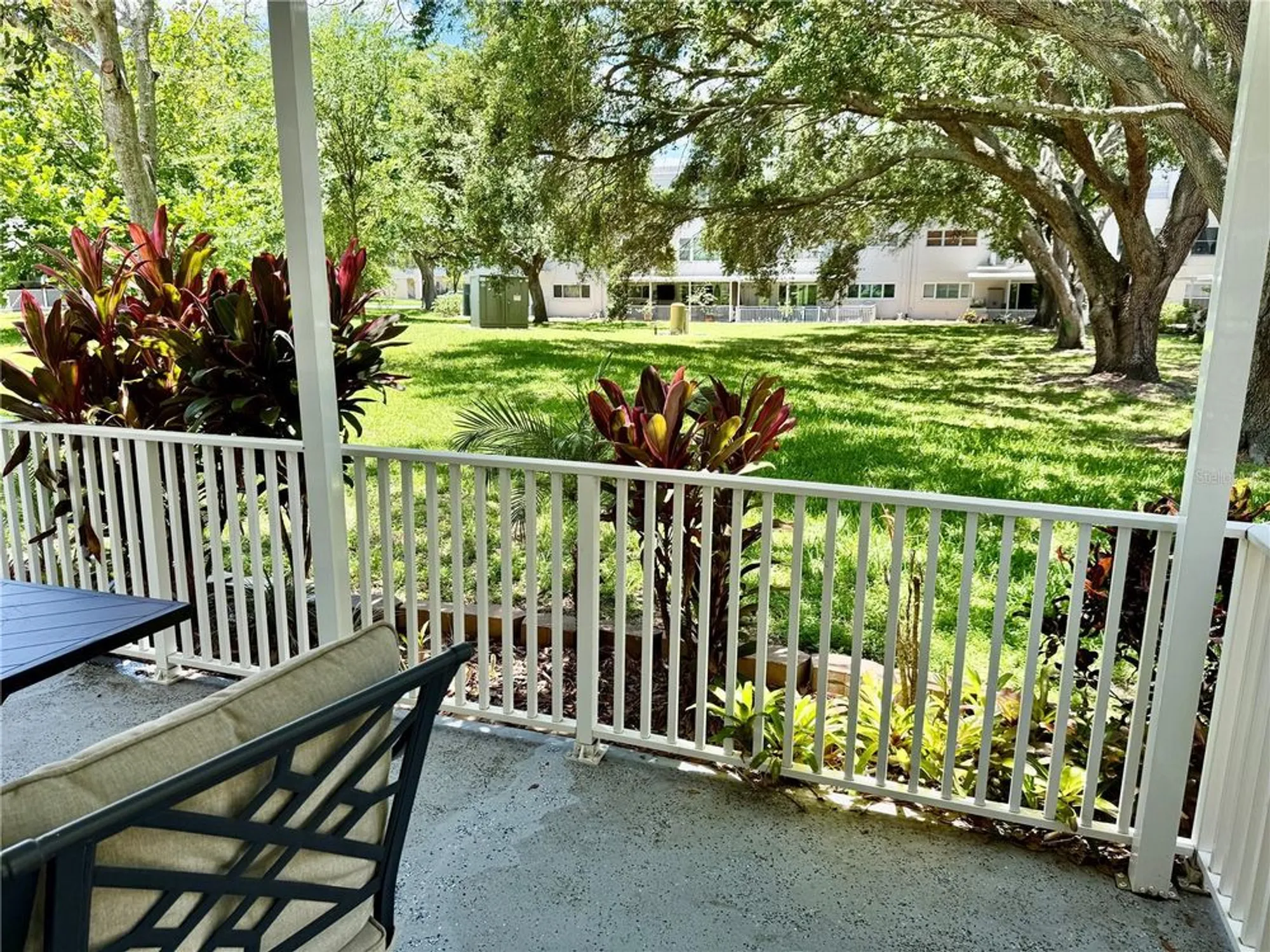 Property Slideshow image 29 of 49 | 2293 swedish dr 21, Clearwater, FL, 33763