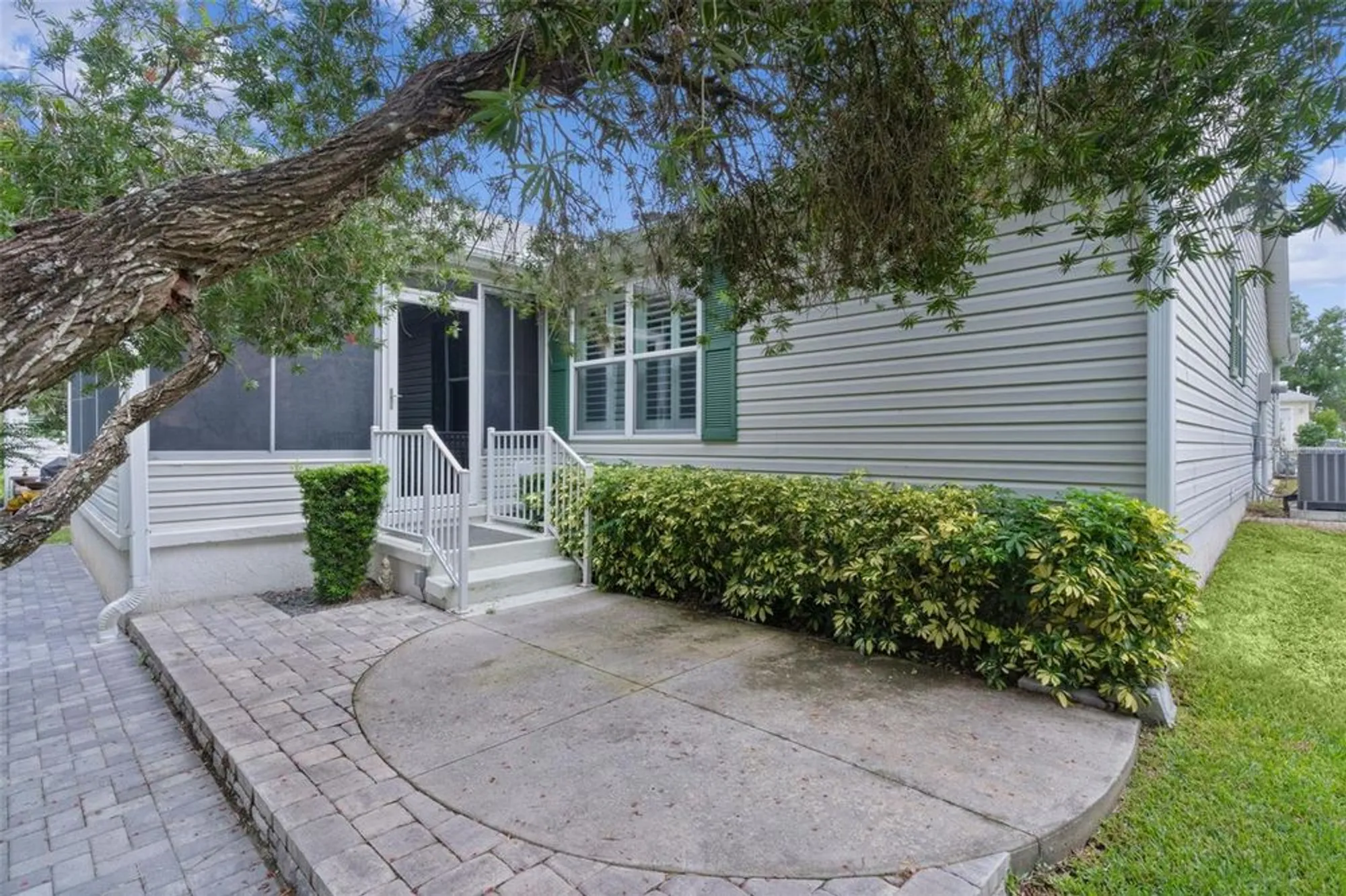 Property Slideshow image 34 of 39 | 17718 se 81st wynstone ave, The Villages, FL, 32162