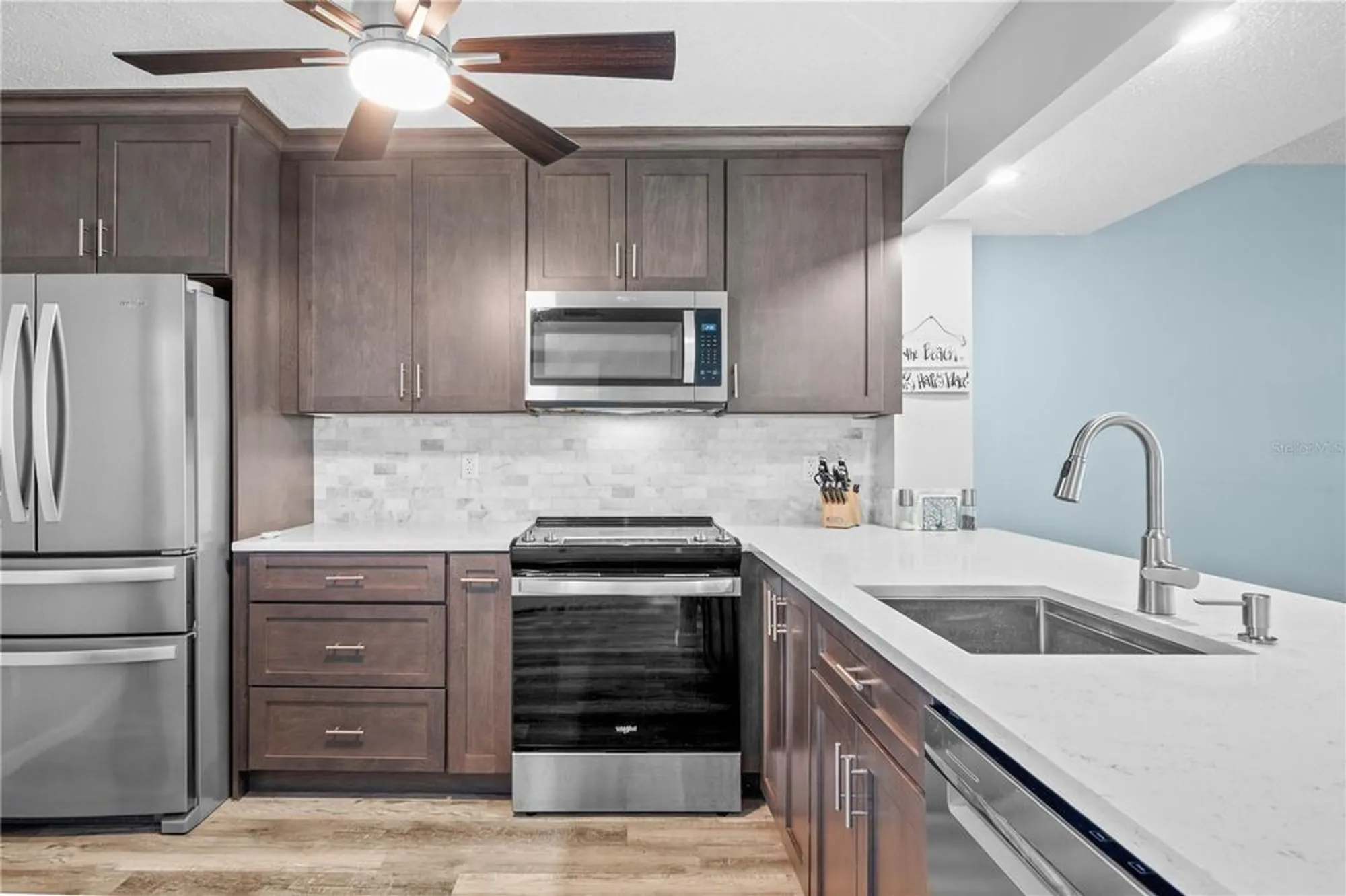 Property Slideshow image 14 of 34 | 14130 rosemary ln 5209, Largo, FL, 33774