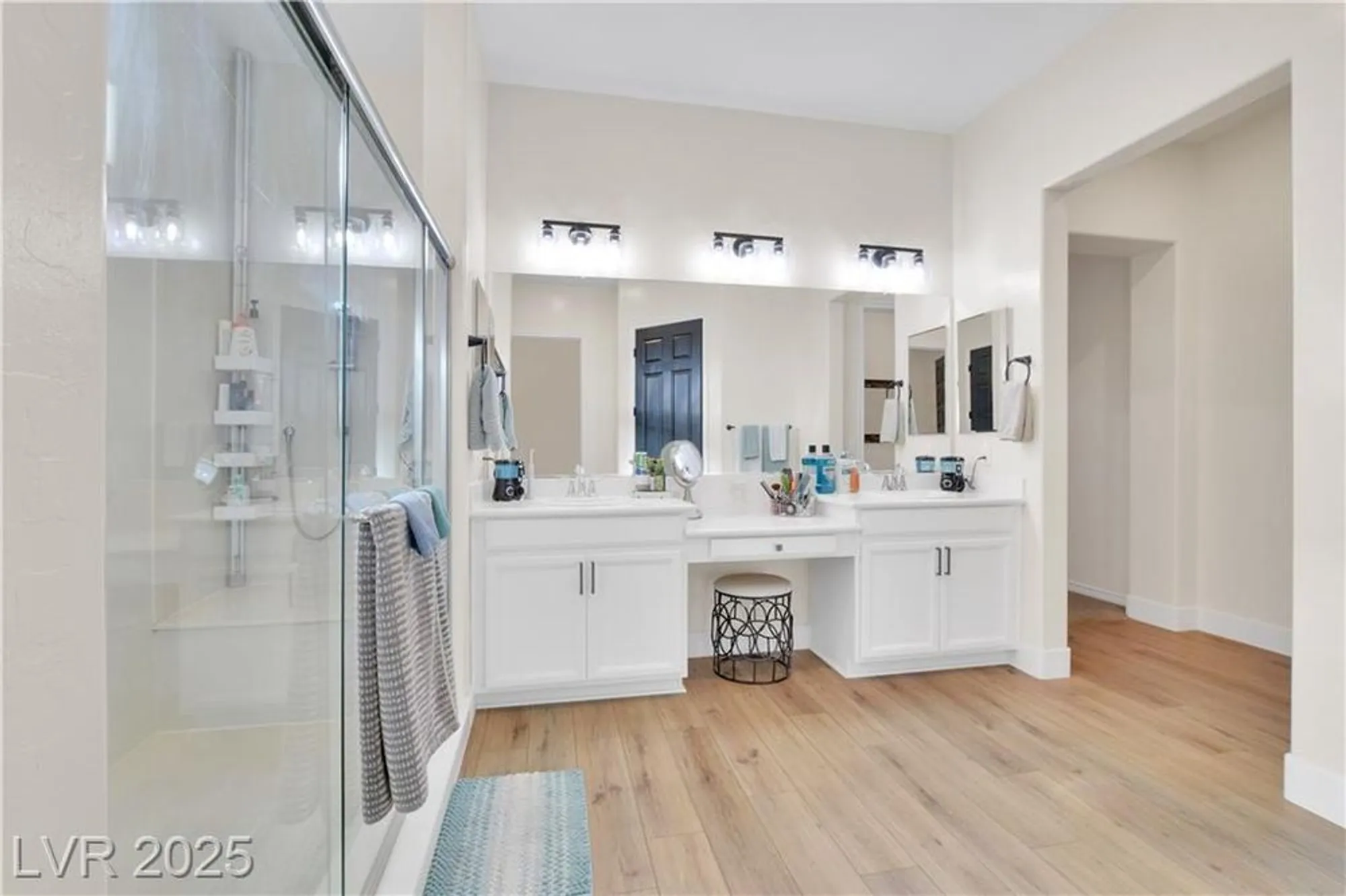 Property Slideshow image 21 of 30 | 677 look lively ct, Henderson, NV, 89011