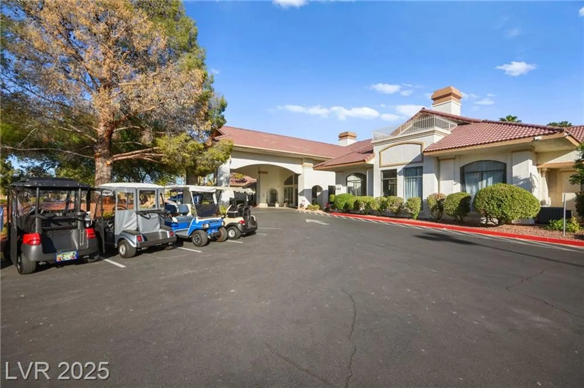 Property Slideshow image 56 of 65 | 5245 woodlawn ln, Las Vegas, NV, 89130