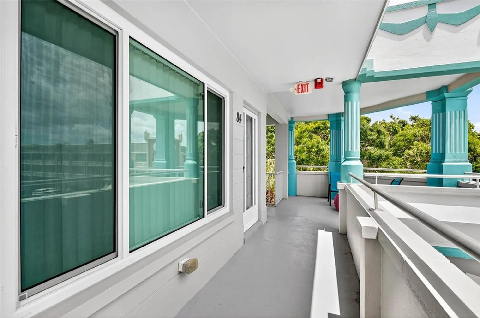 Property Slideshow image 5 of 32 | 2370 jamaican st 84, Clearwater, FL, 33763