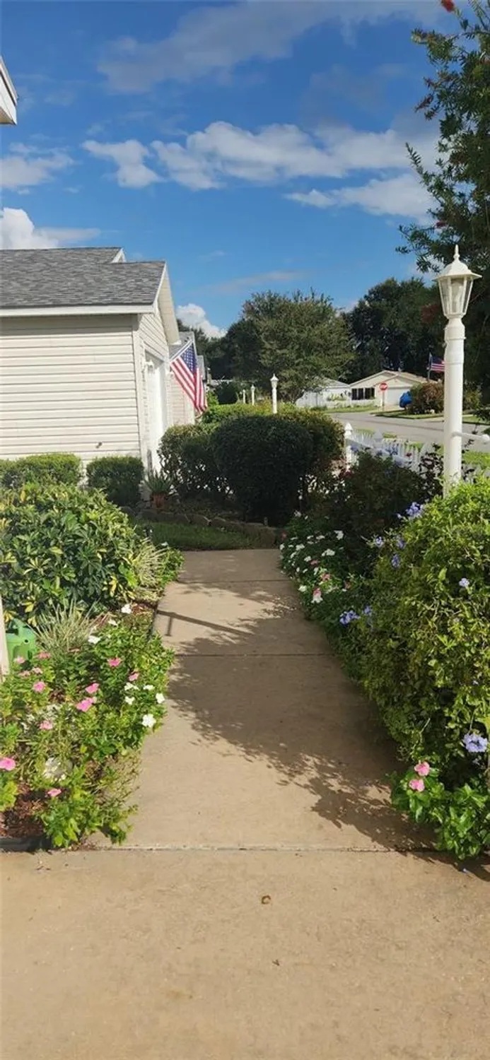 Property Slideshow image 21 of 21 | 482 hildalgo dr, The Villages, FL, 32159