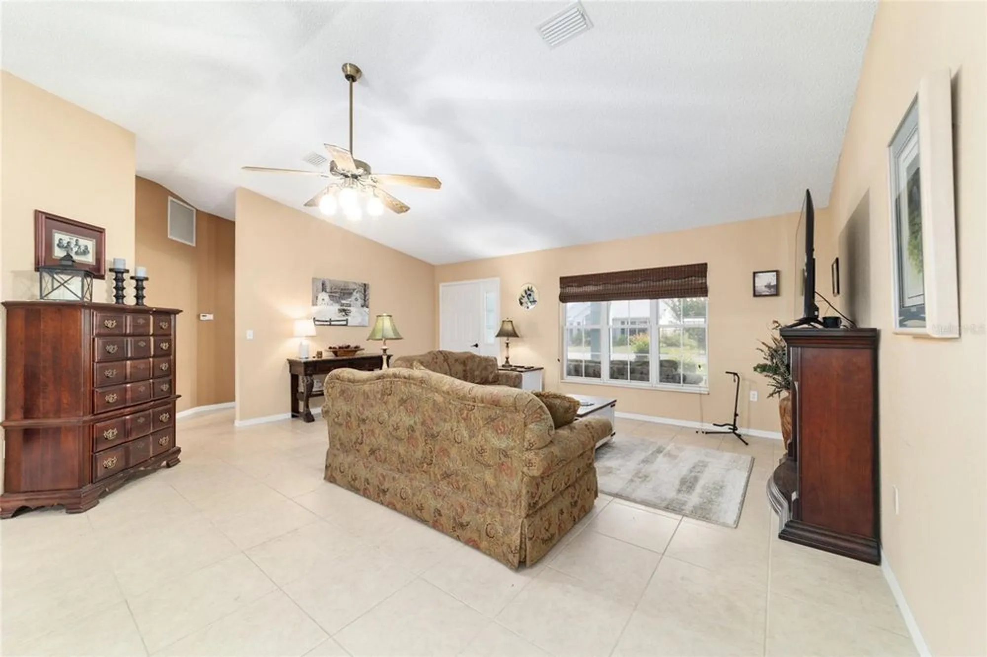 Property Slideshow image 17 of 63 | 8354 sw 108th loop, Ocala, FL, 34481