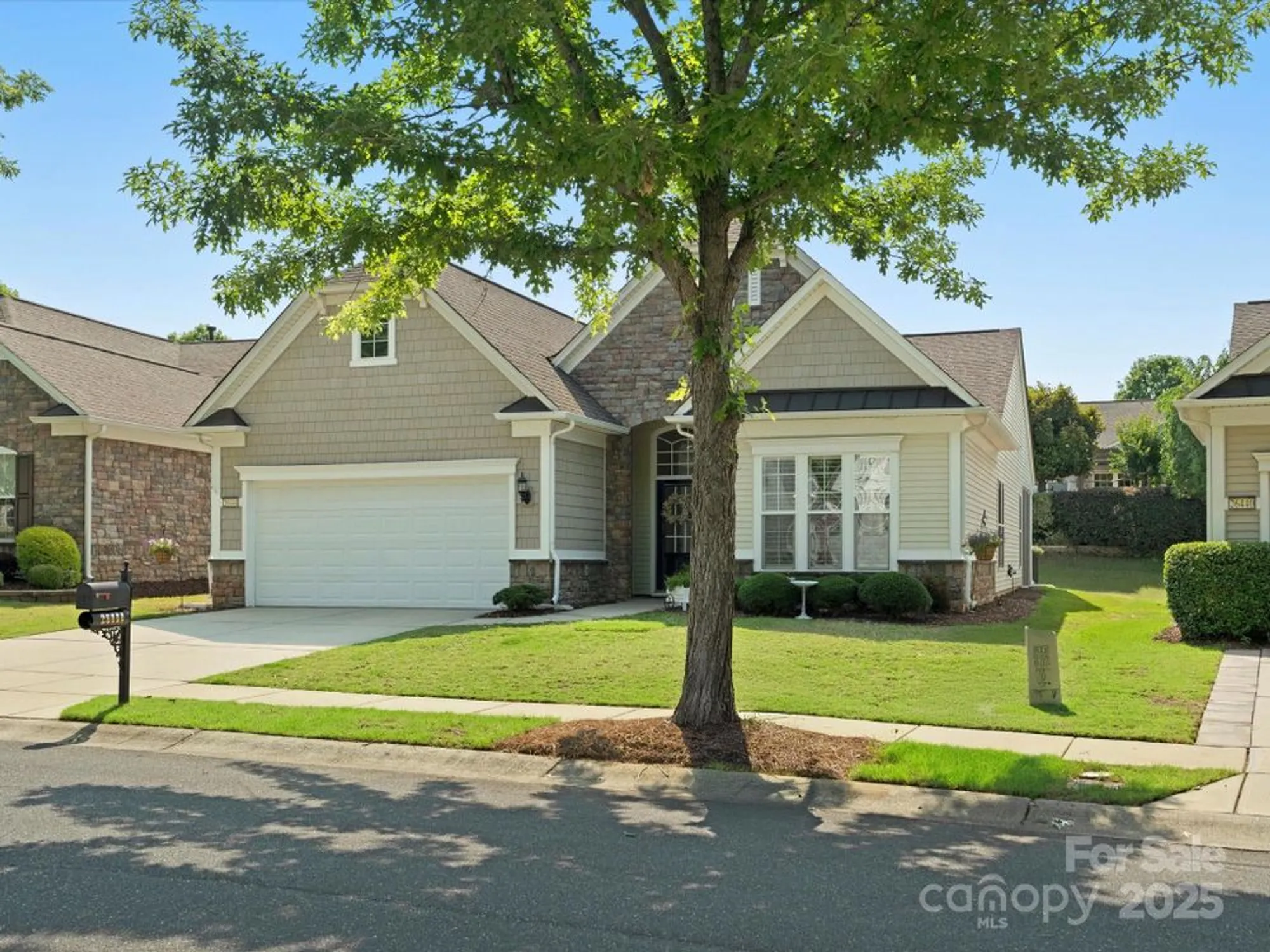 Property Slideshow image 1 of 38 | 26444 sandpiper ct, Fort Mill, SC, 29707