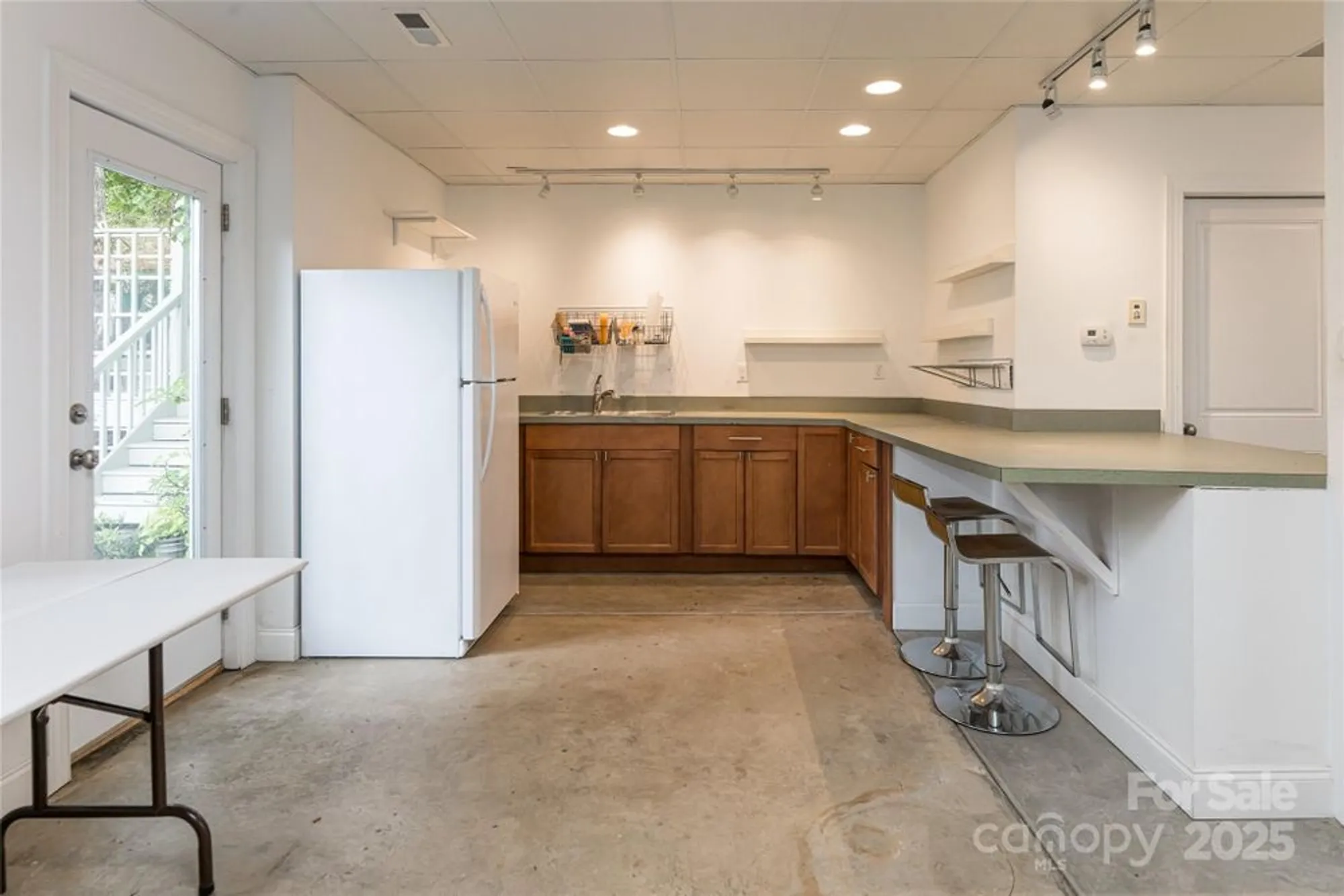 Property Slideshow image 32 of 46 | 7 white palmer ct, Biltmore Lake, NC, 28715