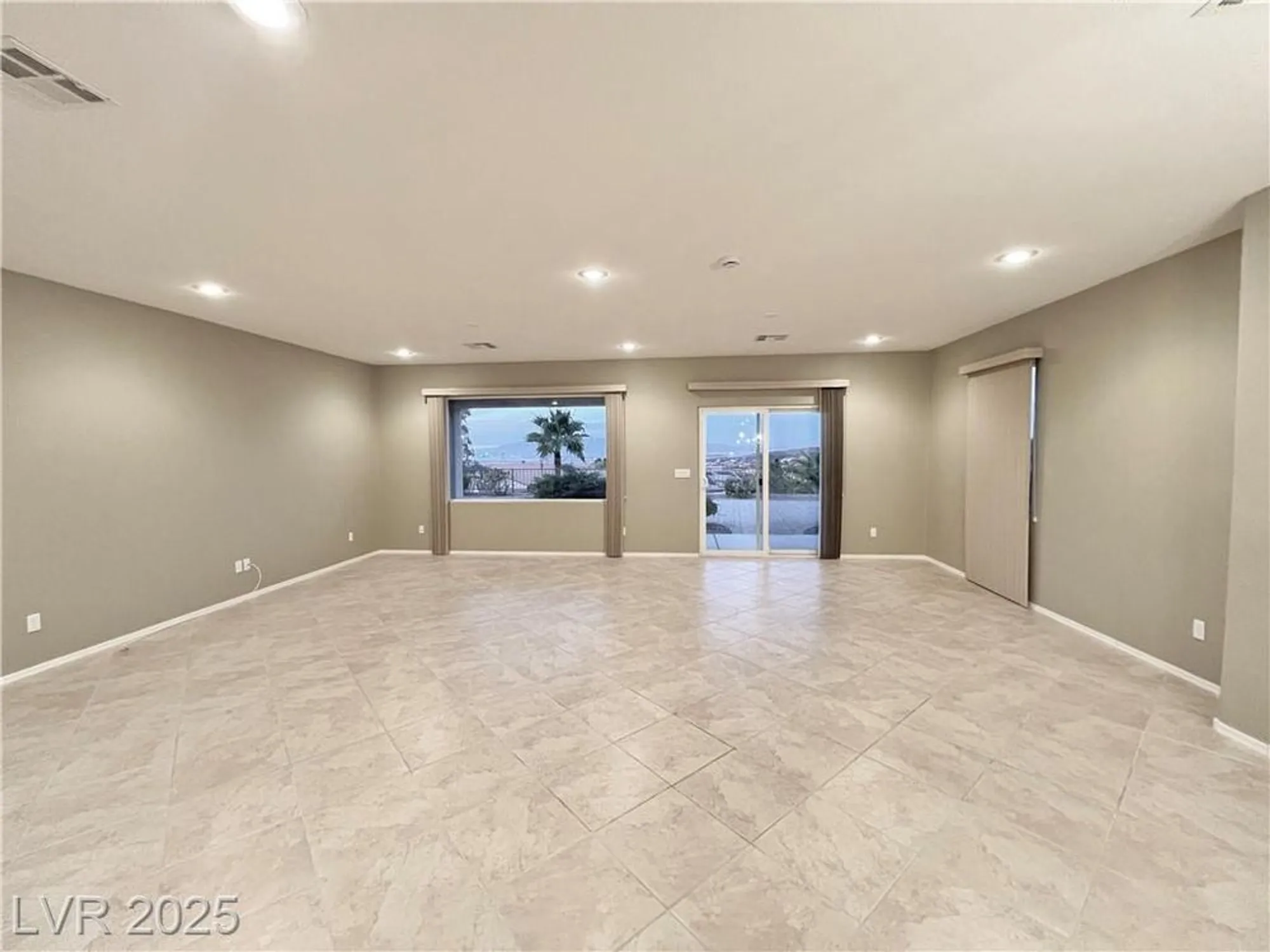 Property Slideshow image 5 of 10 | 2148 marywood park ct, Henderson, NV, 89044