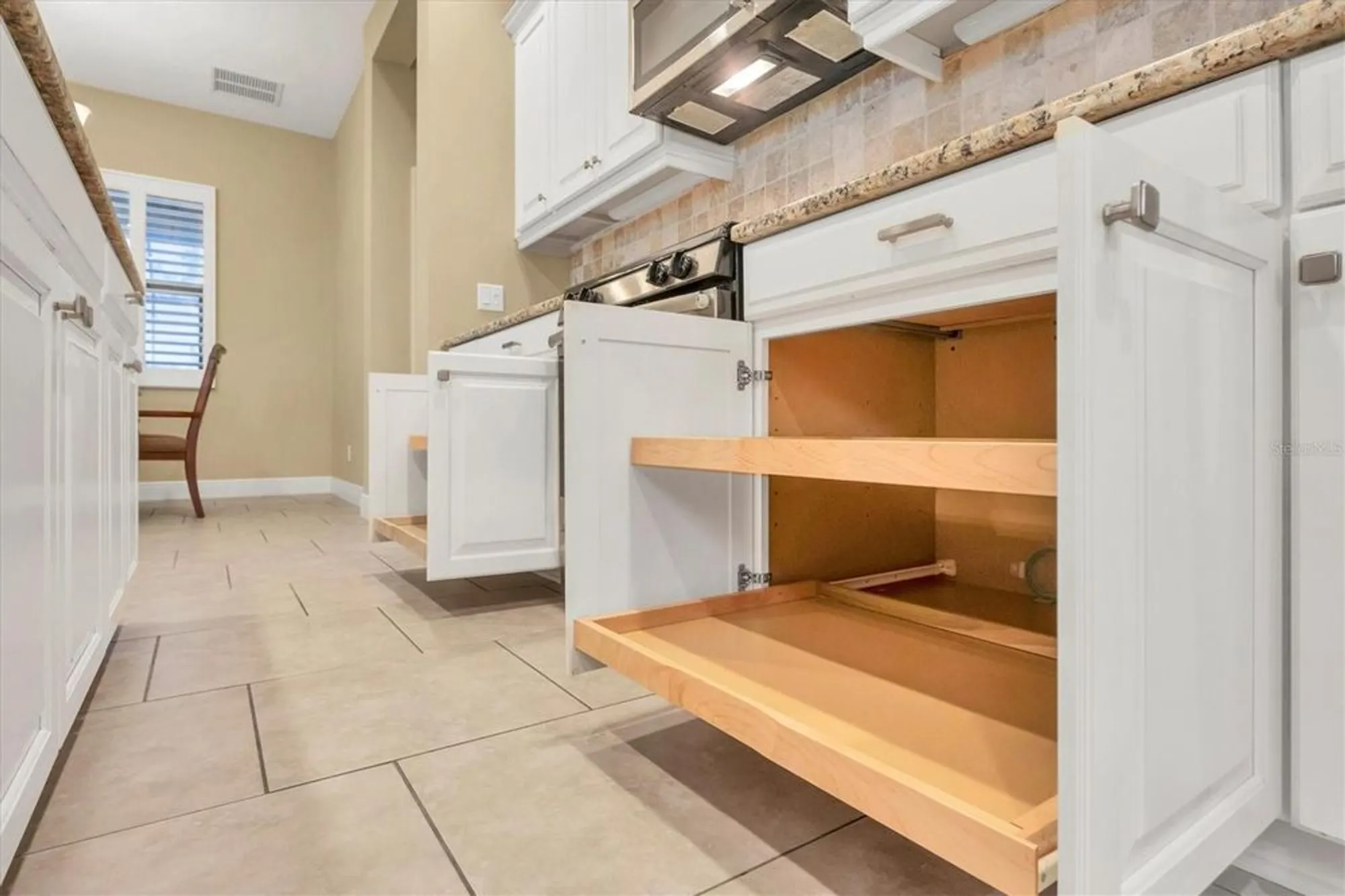 Property Slideshow image 18 of 83 | 4118 midnight blue run, Bradenton, FL, 34211