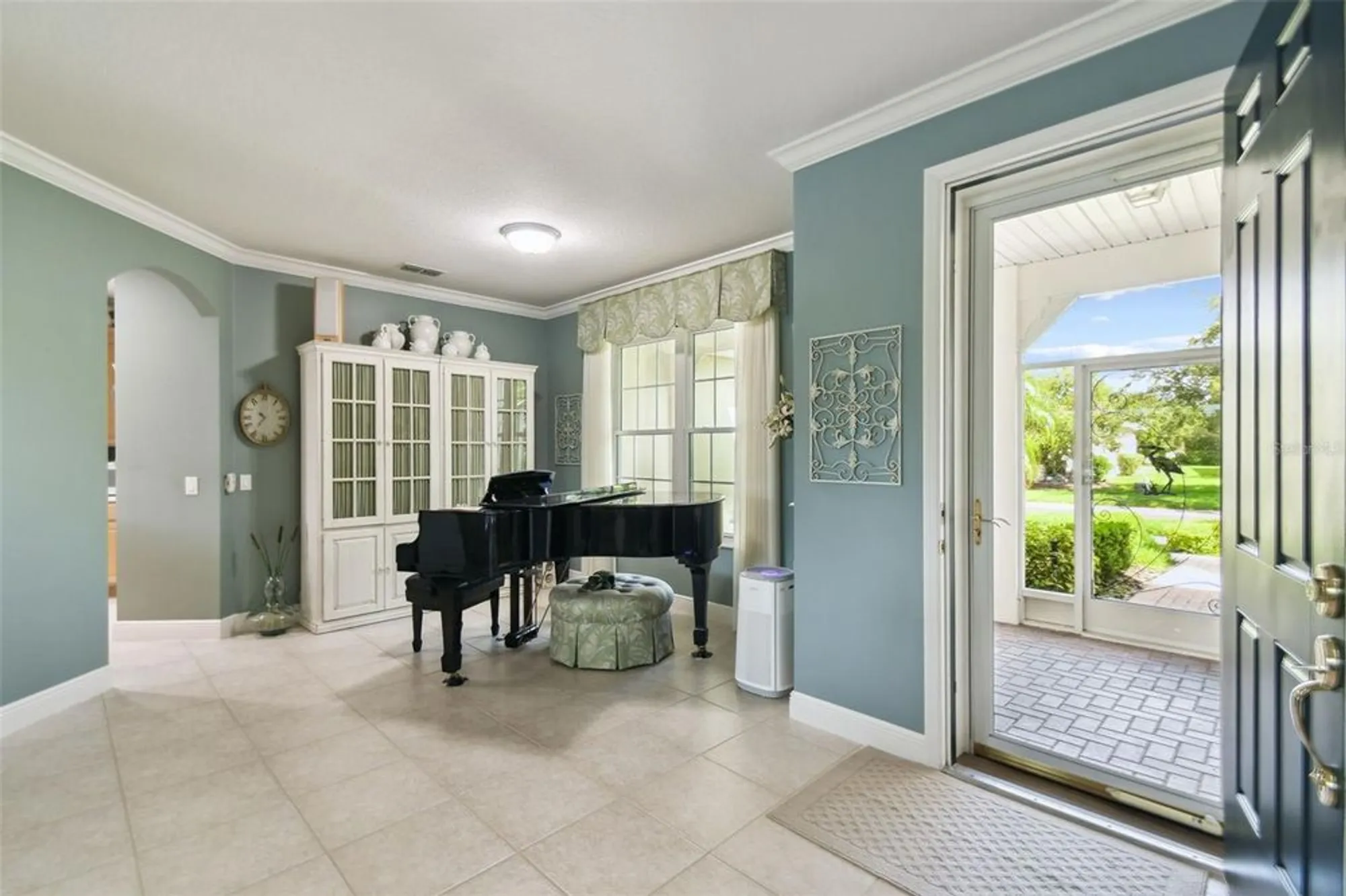 Property Slideshow image 6 of 61 | 201 largo dr, Kissimmee, FL, 34759