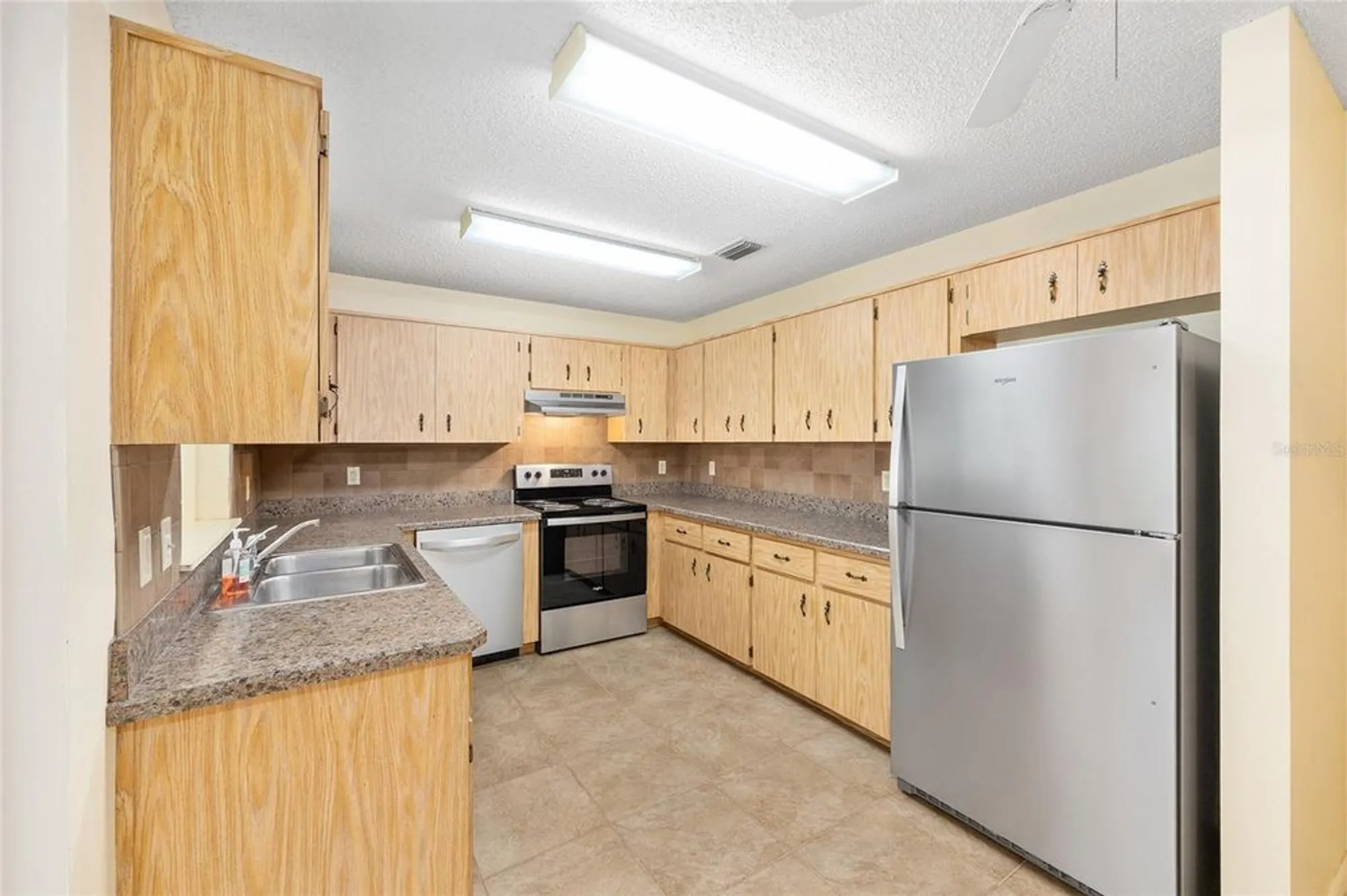 Property Slideshow image 18 of 40 | 9121 sw 83rd ct c, Ocala, FL, 34481