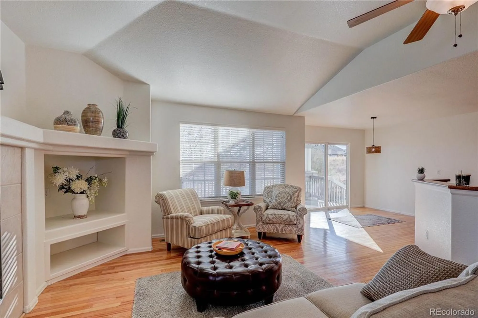 Property Slideshow image 7 of 45 | 22460 e heritage pkwy, Aurora, CO, 80016