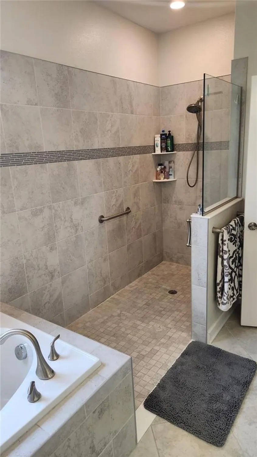 Property Slideshow image 15 of 20 | 3986 bedford ave, Winter Haven, FL, 33884