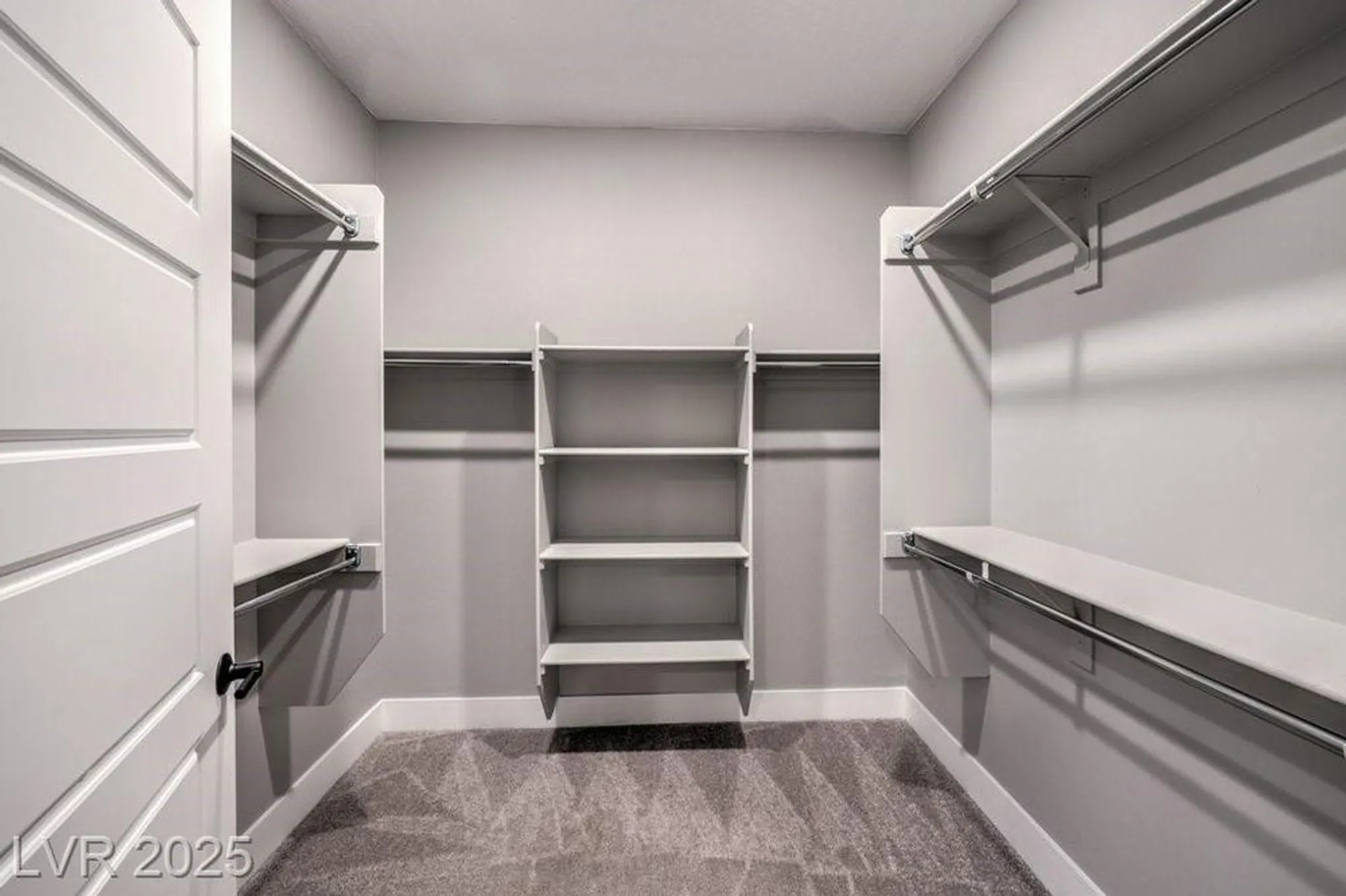 Property Slideshow image 21 of 48 | 70 lake bluff ct, Henderson, NV, 89011