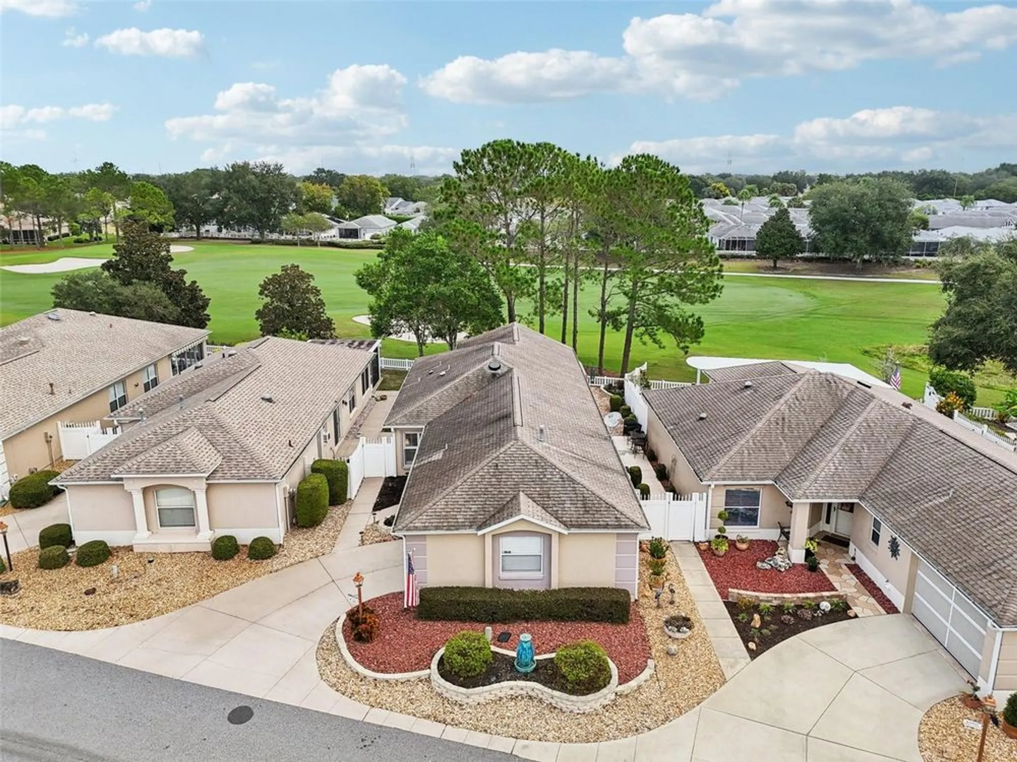 Property Slideshow image 1 of 52 | 1868 dalton dr, The Villages, FL, 32162