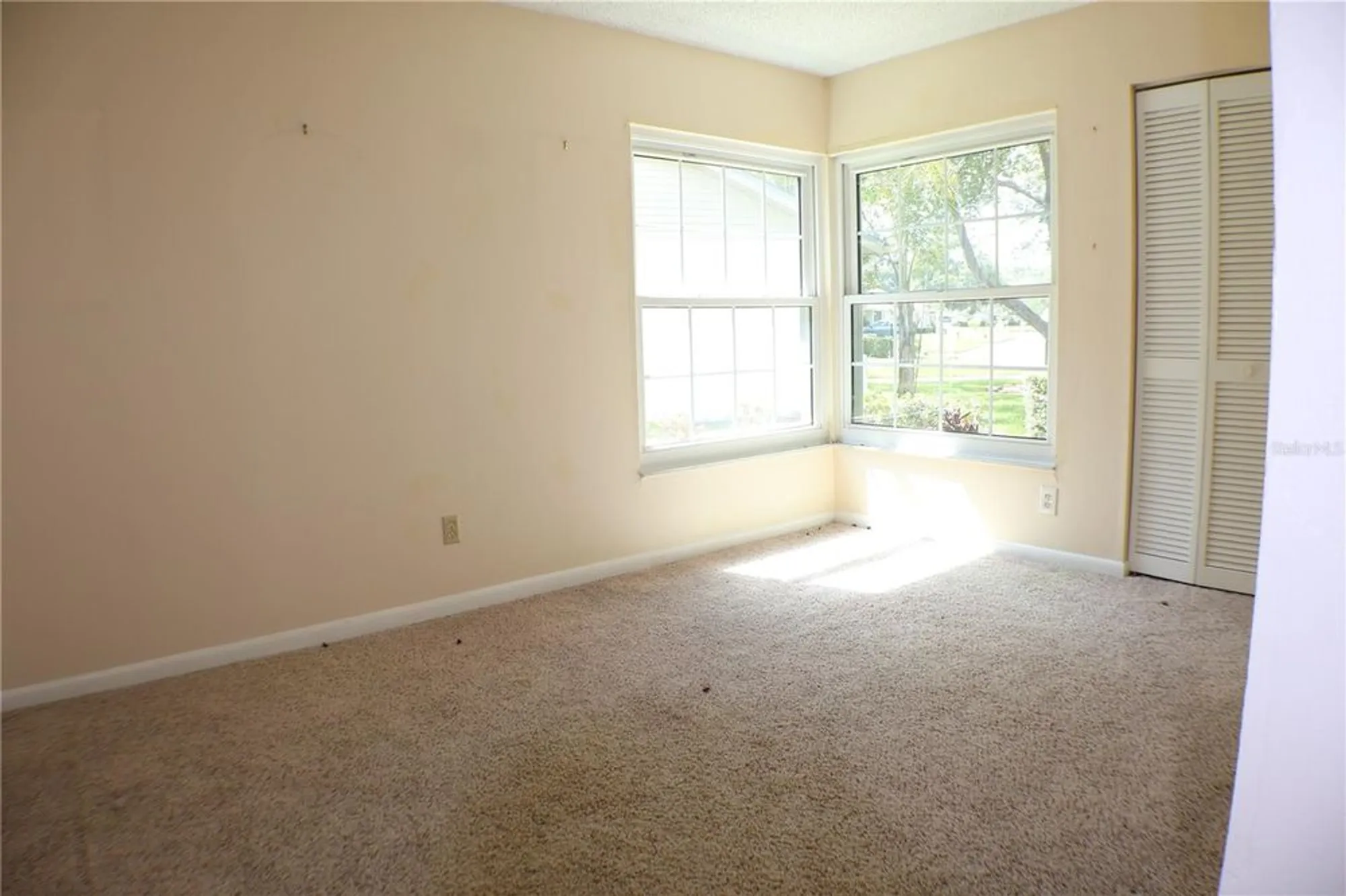 Property Slideshow image 15 of 37 | 11806 white ash dr, New Port Richey, FL, 34654