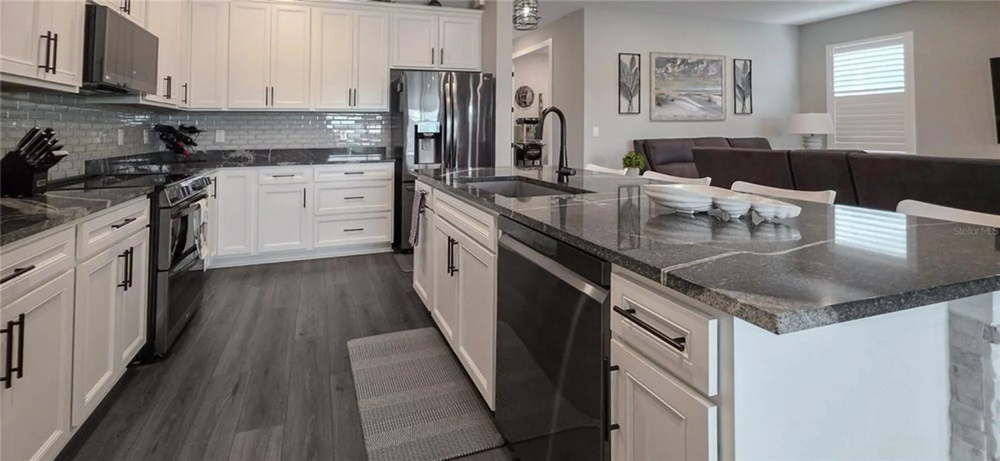 Property Slideshow image 17 of 49 | 10619 wynward way, Parrish, FL, 34219