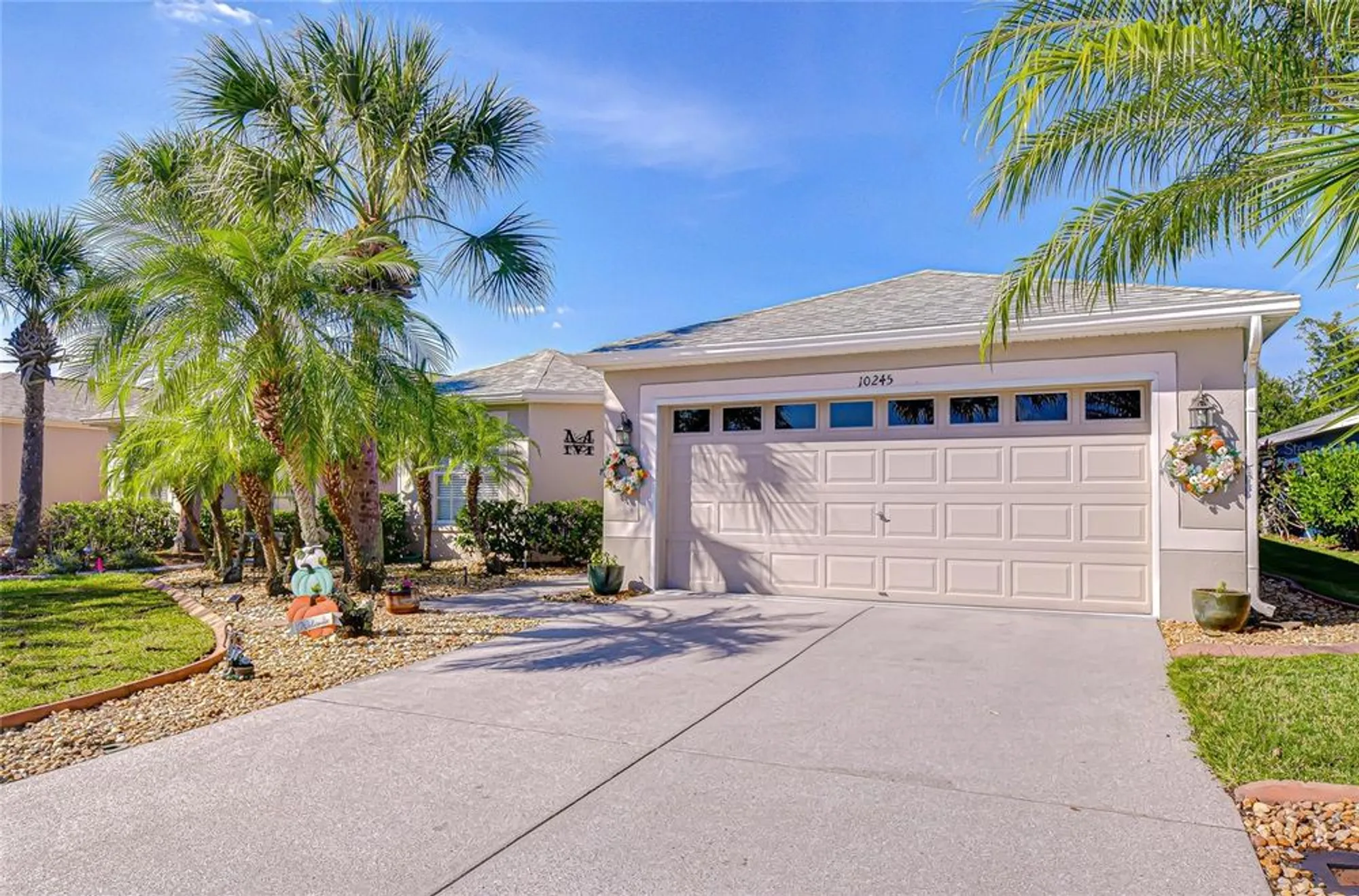 Property Slideshow image 1 of 38 | 10245 buncombe way, San Antonio, FL, 33576